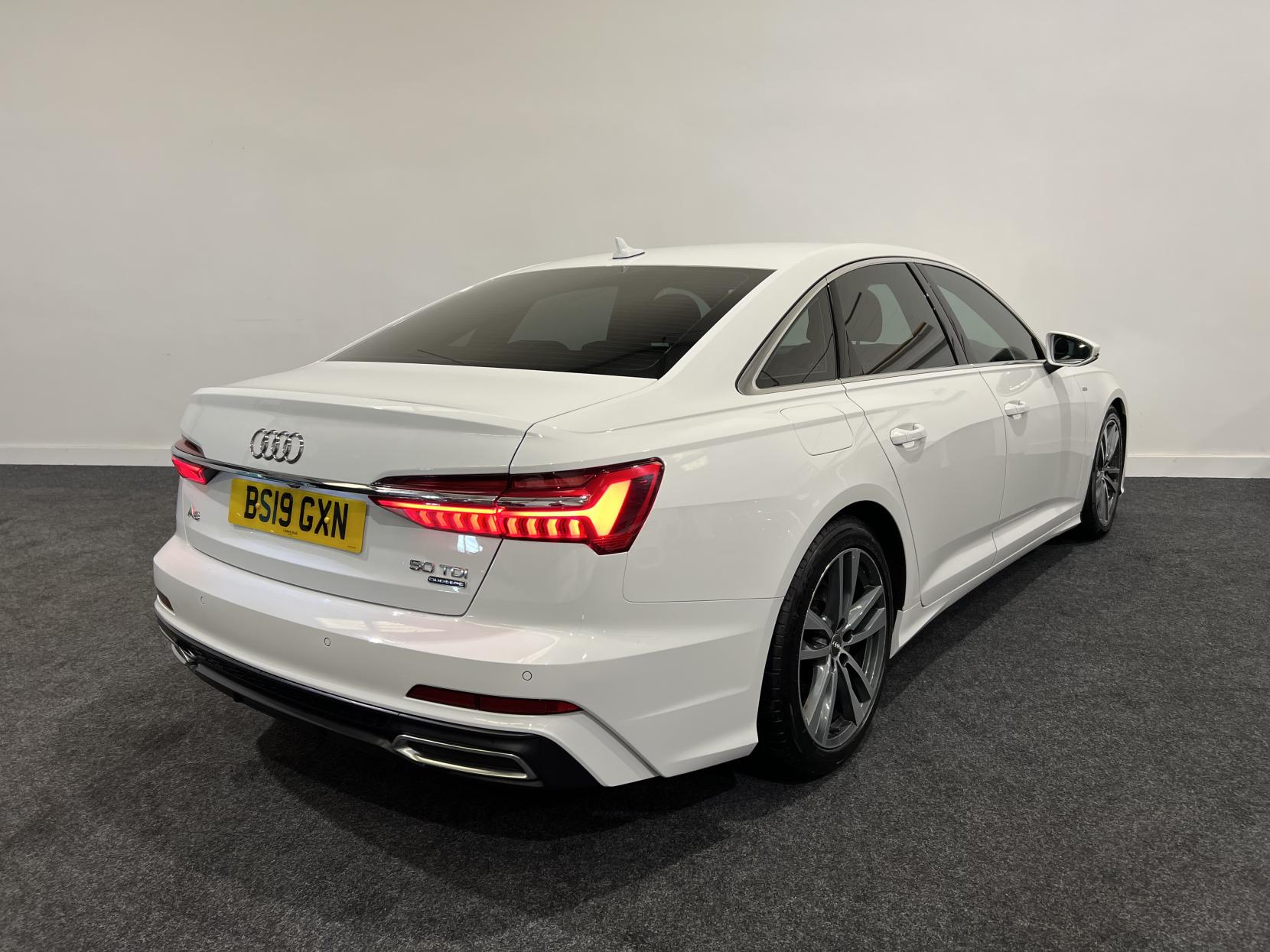 Audi A6 Saloon 3.0 TDI V6 50 S line Saloon 4dr Diesel Tiptronic quattro Euro 6 (s/s) (286 ps)