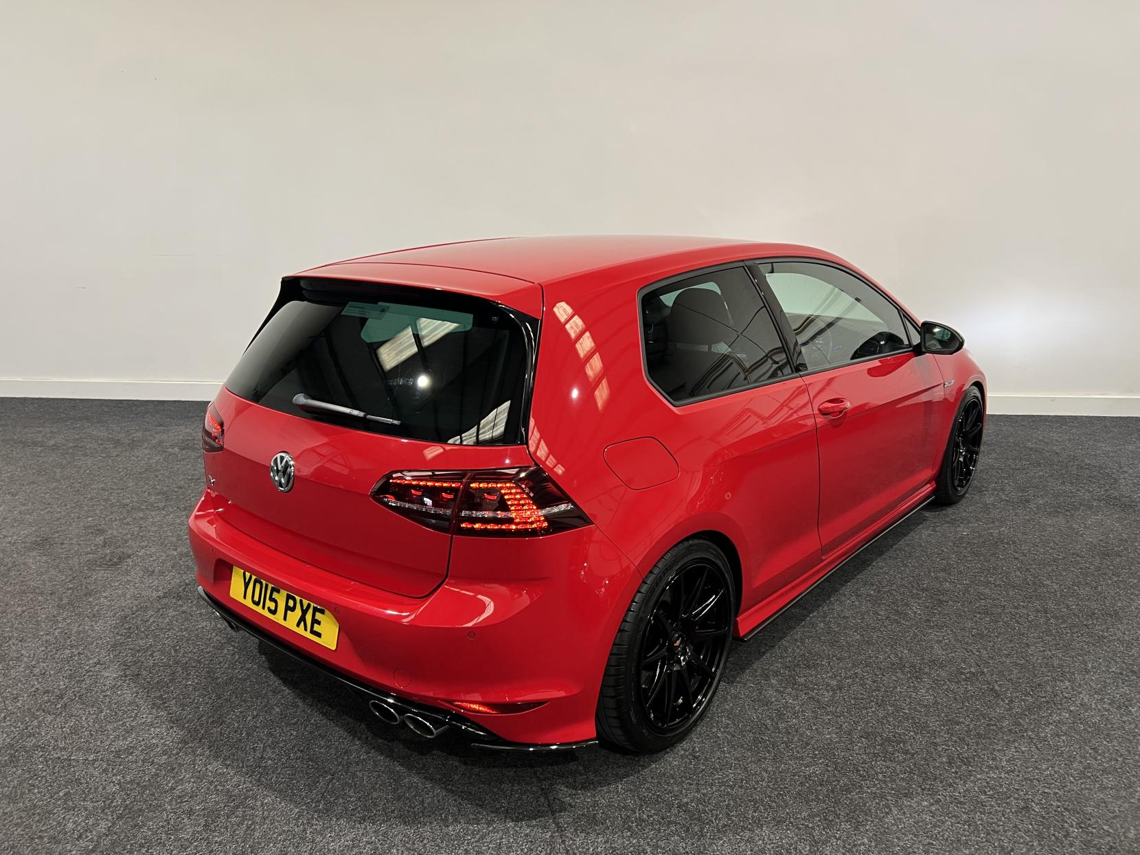 Volkswagen Golf 2.0 TSI BlueMotion Tech R Hatchback 3dr Petrol DSG 4Motion Euro 6 (s/s) (300 ps)