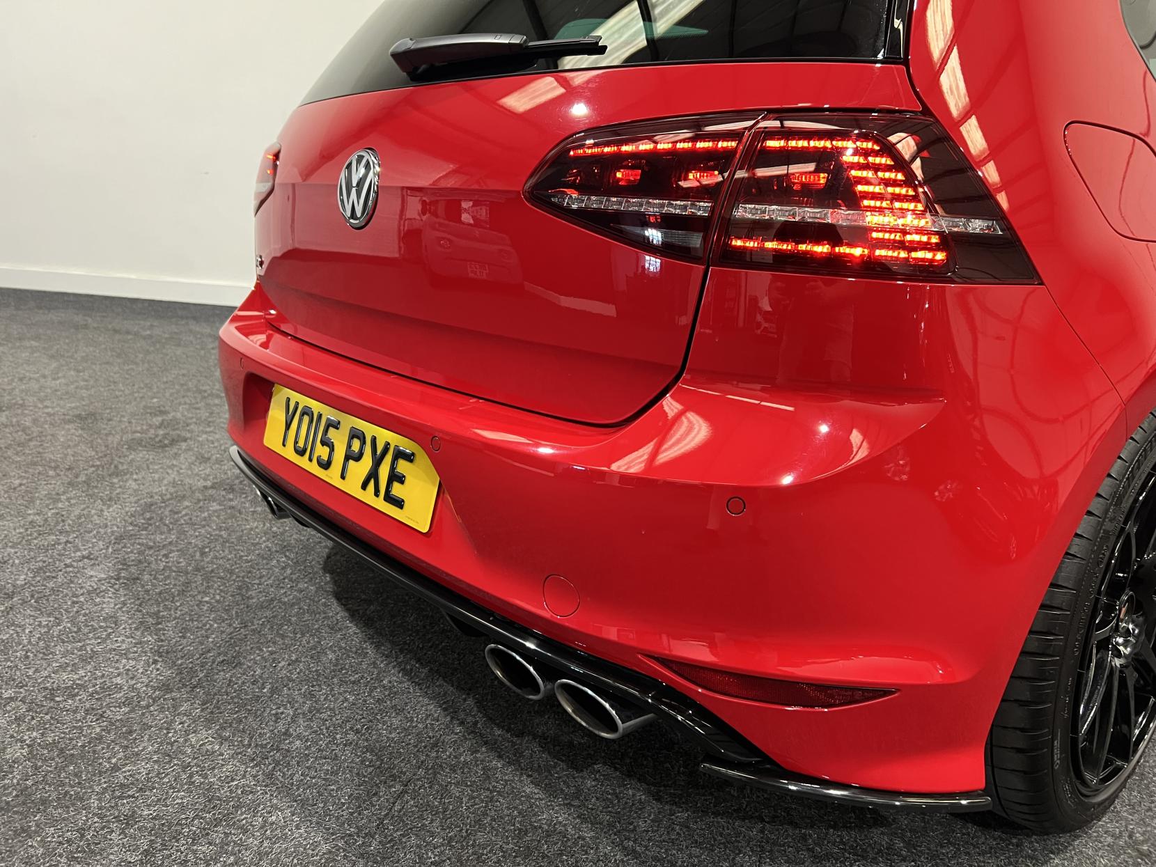 Volkswagen Golf 2.0 TSI BlueMotion Tech R Hatchback 3dr Petrol DSG 4Motion Euro 6 (s/s) (300 ps)
