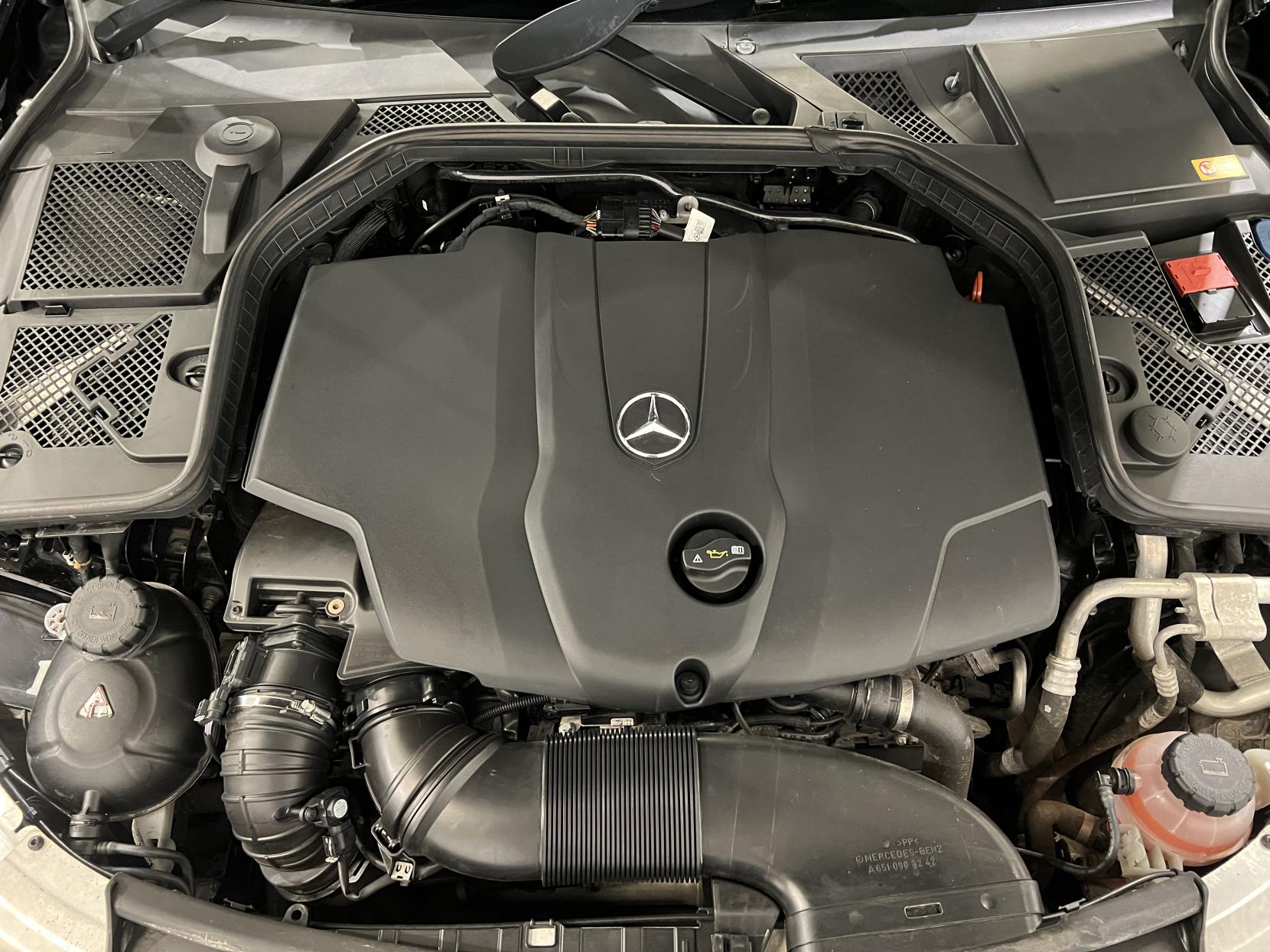 Mercedes-Benz C Class 2.1 C220d AMG Line (Premium) Saloon 4dr Diesel 7G-Tronic+ Euro 6 (s/s) (170 ps)