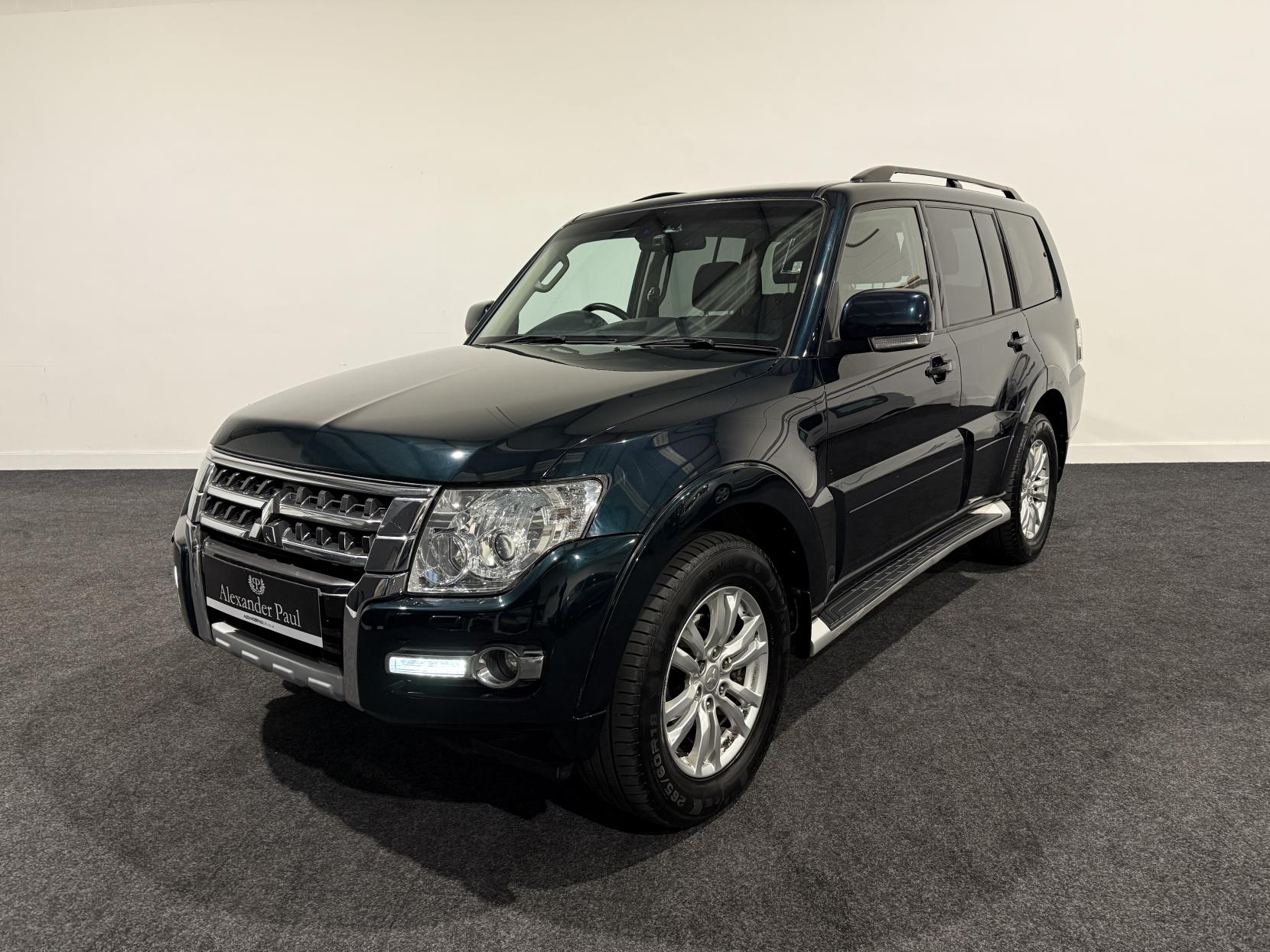 Mitsubishi Shogun 3.2 DI-DC SG3 SUV 5dr Diesel Auto 4WD Euro 6 LWB (187 ps)