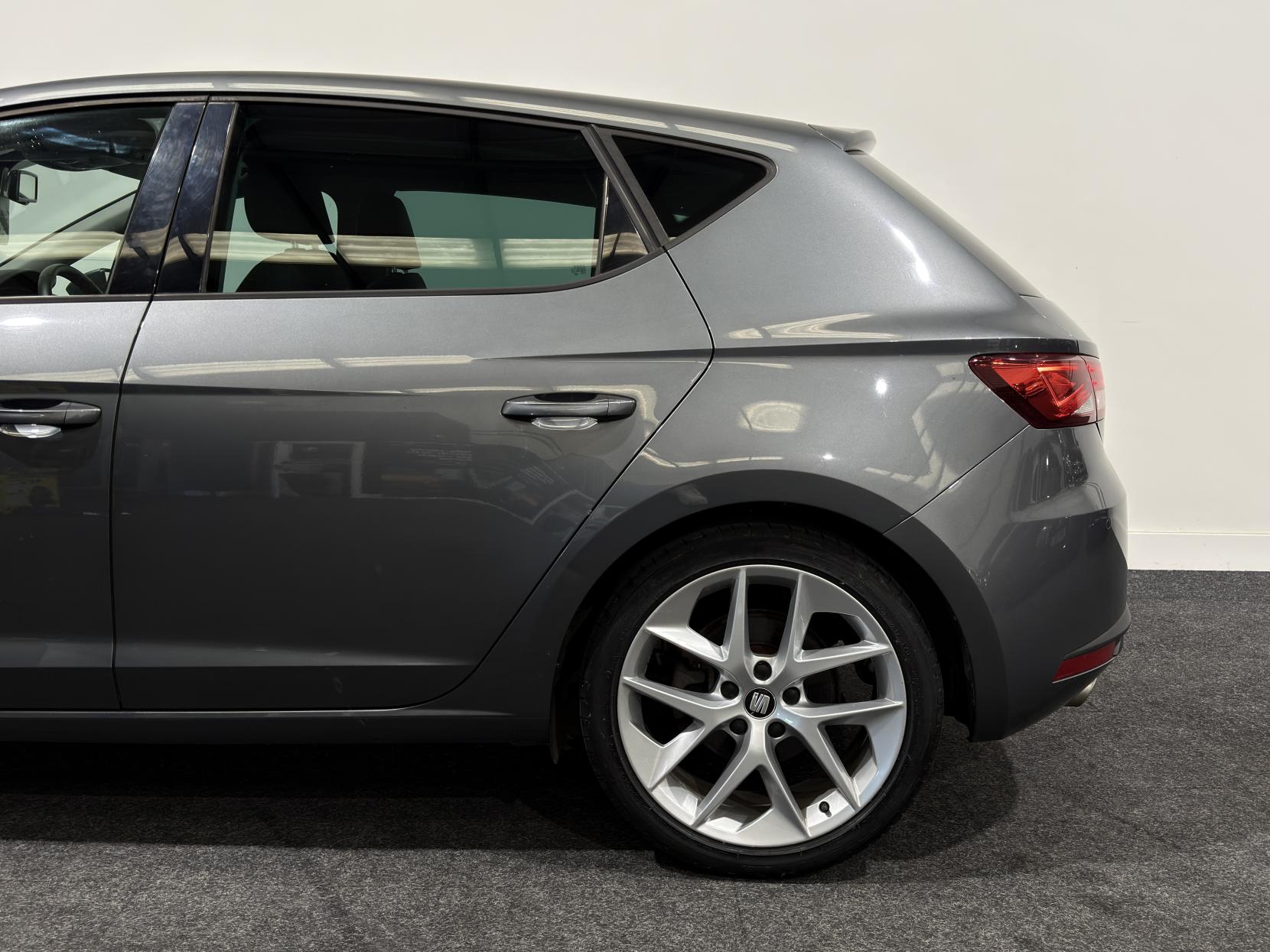 SEAT Leon 1.8 TSI FR Hatchback 5dr Petrol DSG Euro 6 (s/s) (180 ps)