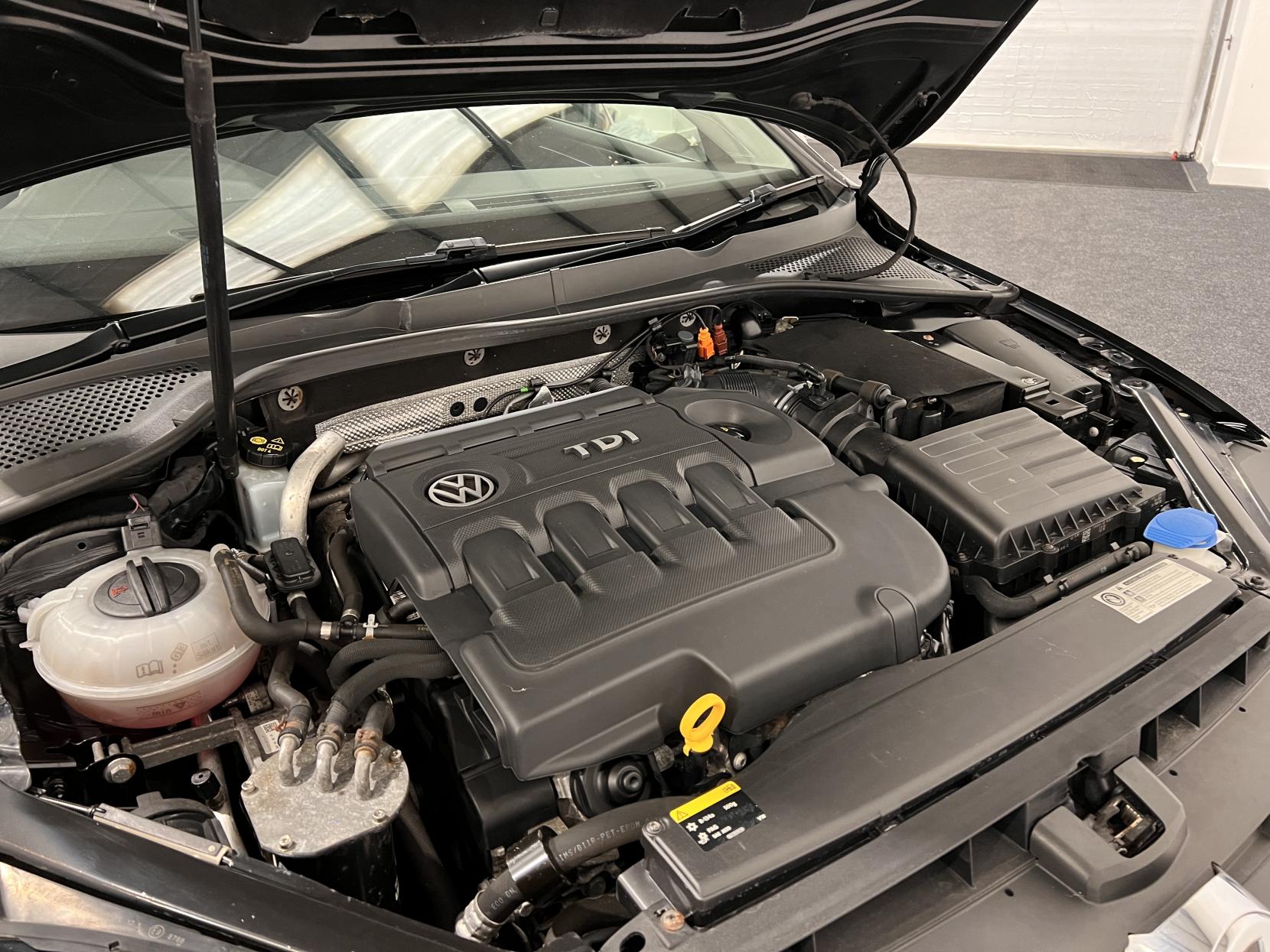 Volkswagen Golf 2.0 TDI BlueMotion Tech GT Hatchback 5dr Diesel Manual Euro 5 (s/s) (150 ps)
