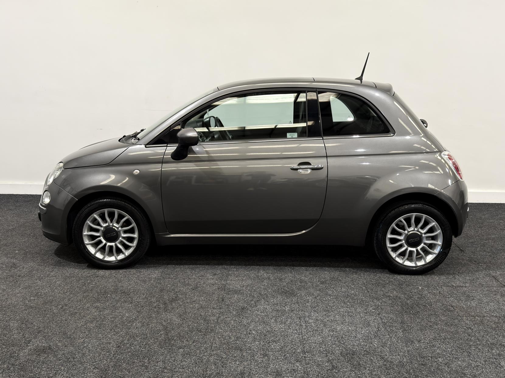 Fiat 500 1.2 Lounge Hatchback 3dr Petrol Manual Euro 4 (69 bhp)