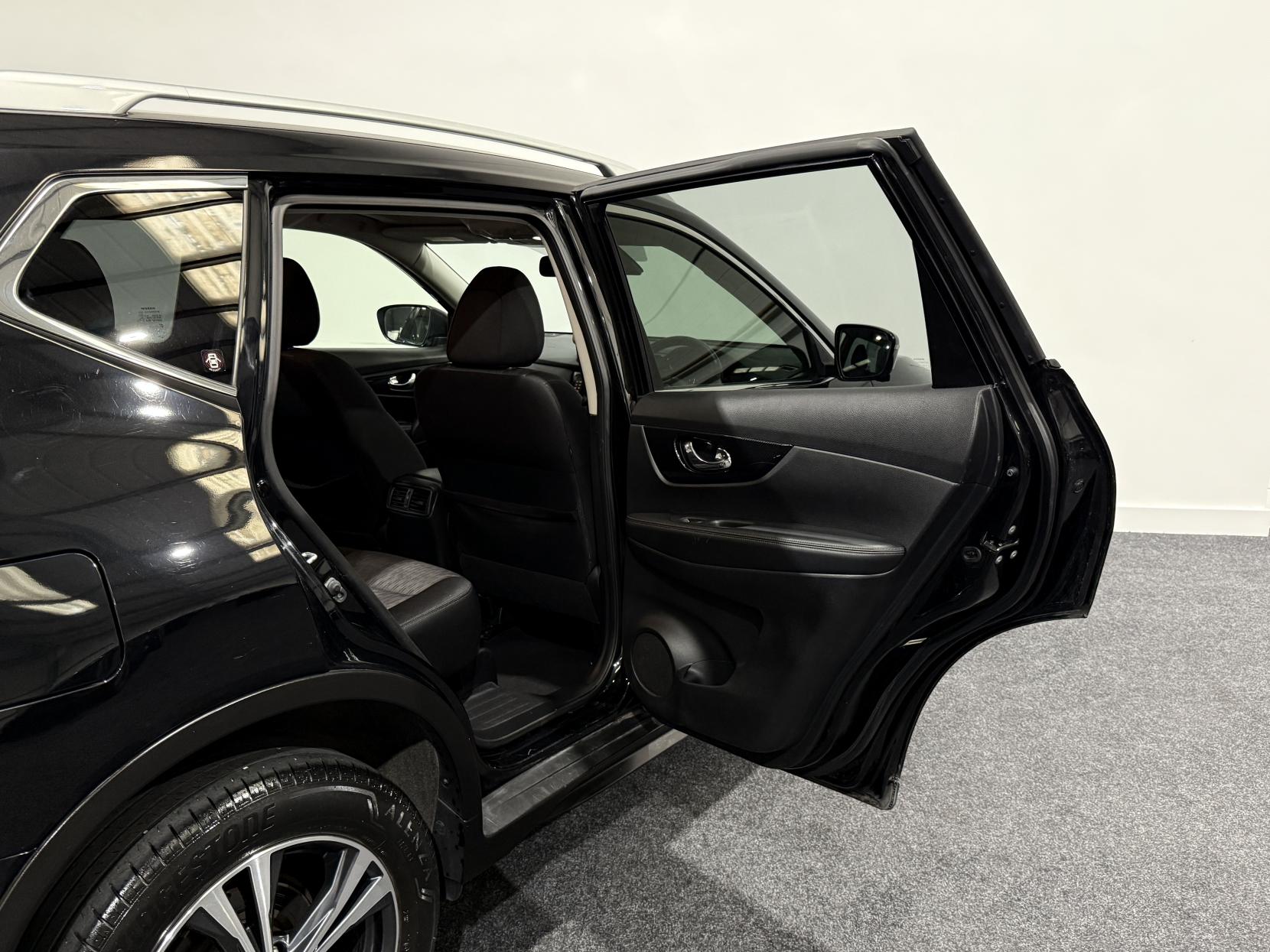 Nissan X-Trail 2.0 dCi N-Connecta SUV 5dr Diesel XTRON 4WD Euro 6 (s/s) (177 ps)