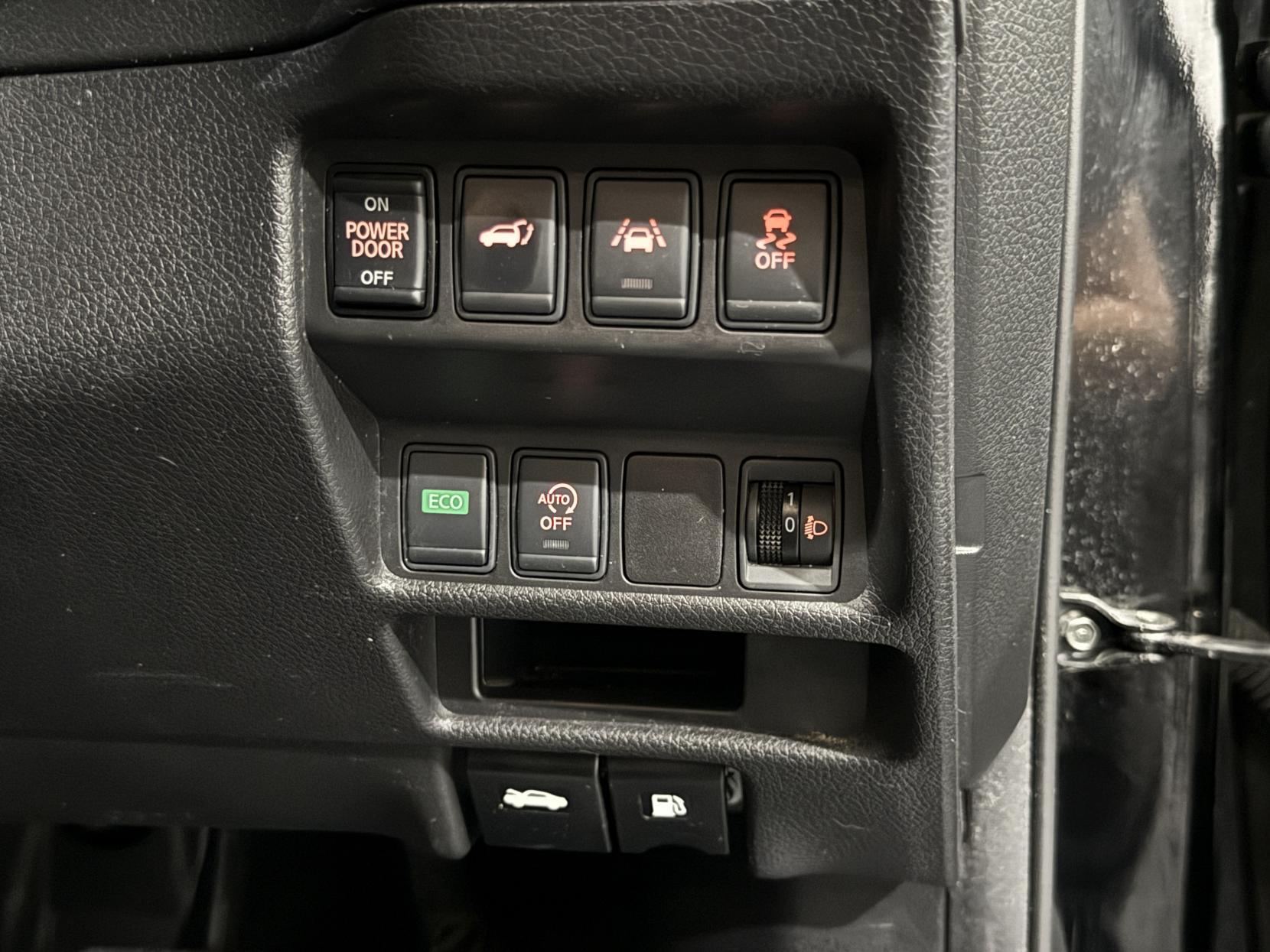 Nissan X-Trail 2.0 dCi N-Connecta SUV 5dr Diesel XTRON 4WD Euro 6 (s/s) (177 ps)