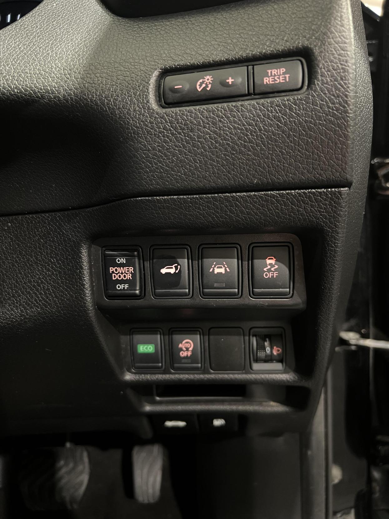 Nissan X-Trail 2.0 dCi N-Connecta SUV 5dr Diesel XTRON 4WD Euro 6 (s/s) (177 ps)