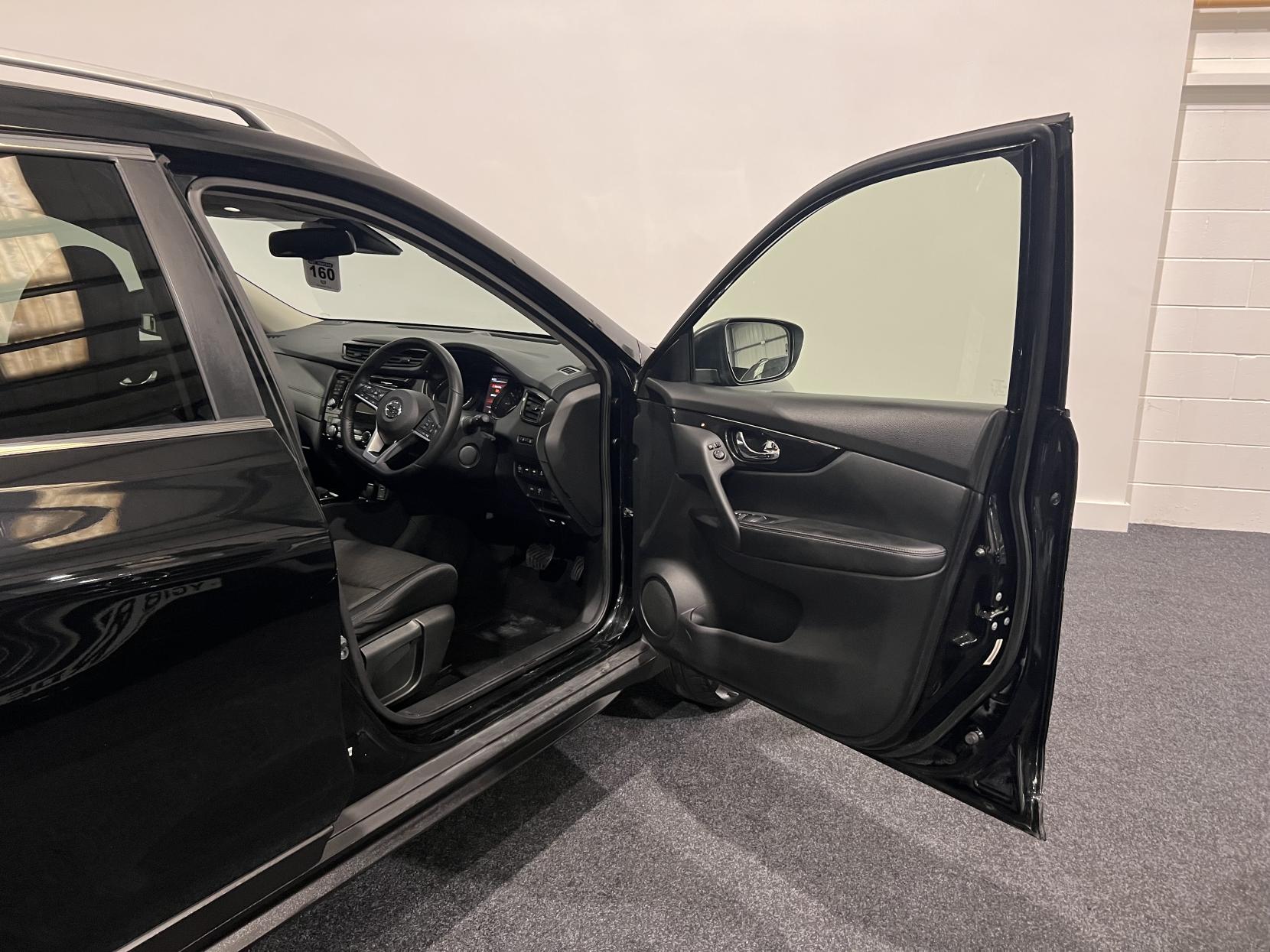 Nissan X-Trail 2.0 dCi N-Connecta SUV 5dr Diesel XTRON 4WD Euro 6 (s/s) (177 ps)