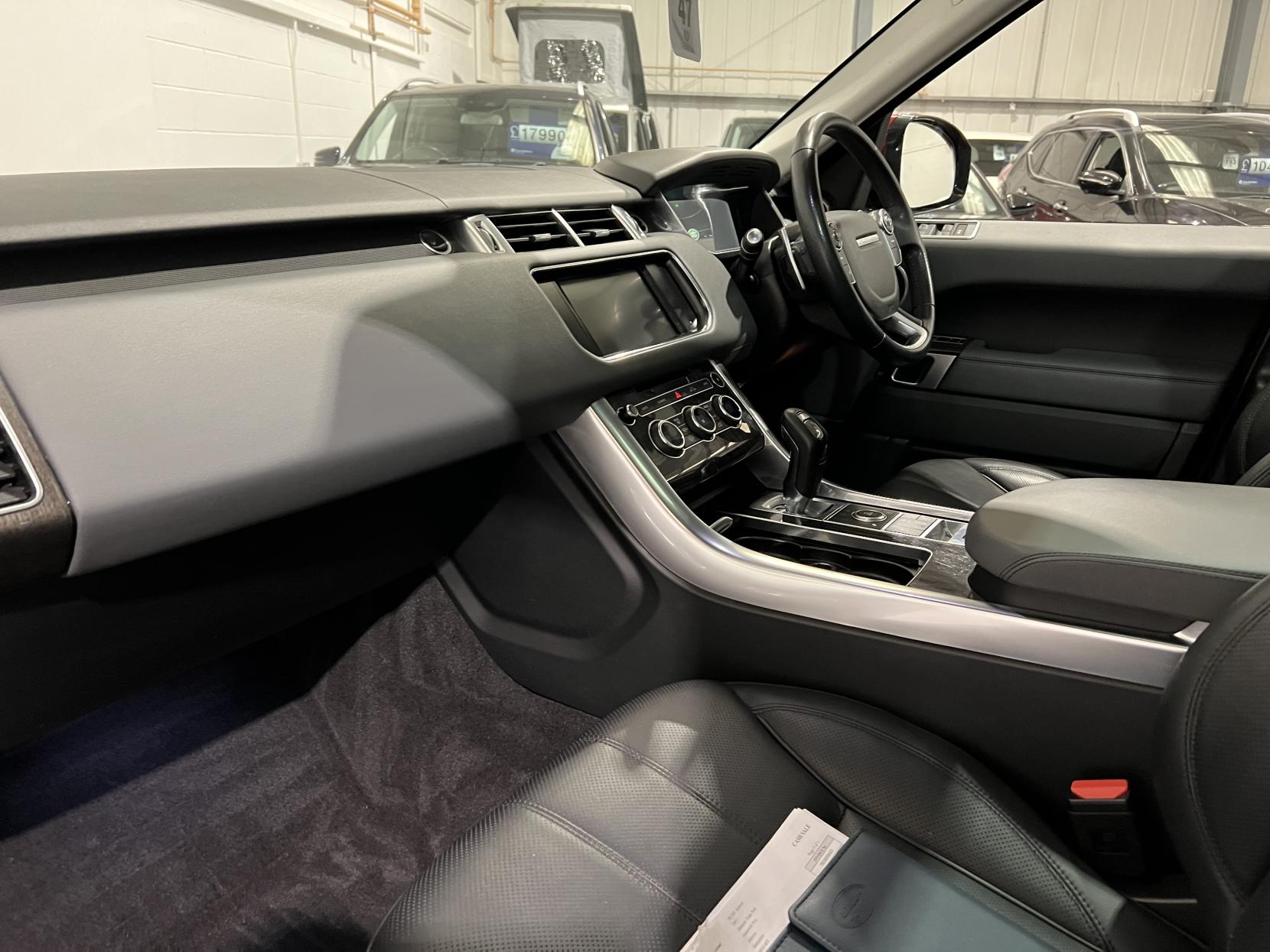 Land Rover Range Rover Sport 3.0 SD V6 HSE SUV 5dr Diesel Auto 4WD Euro 5 (s/s) (306 ps)