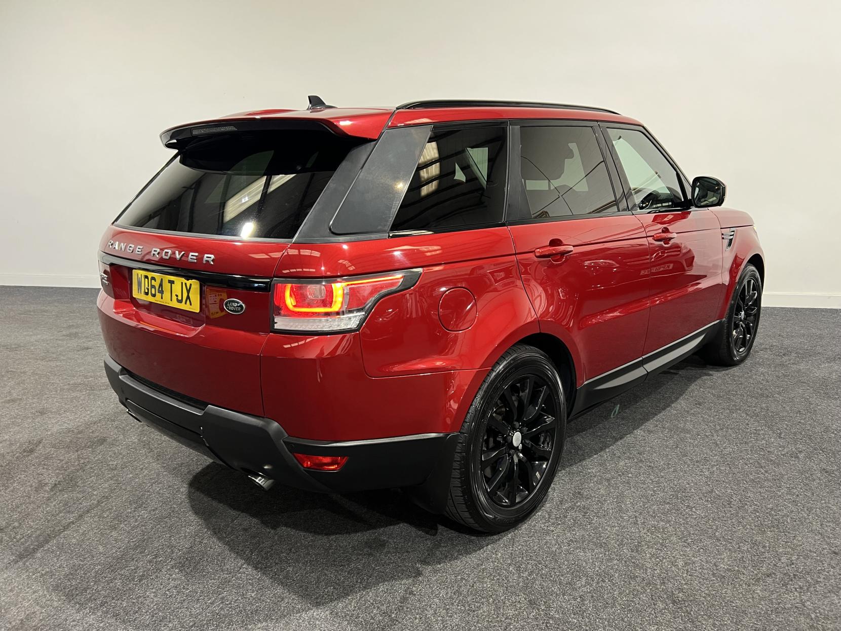 Land Rover Range Rover Sport 3.0 SD V6 HSE SUV 5dr Diesel Auto 4WD Euro 5 (s/s) (306 ps)