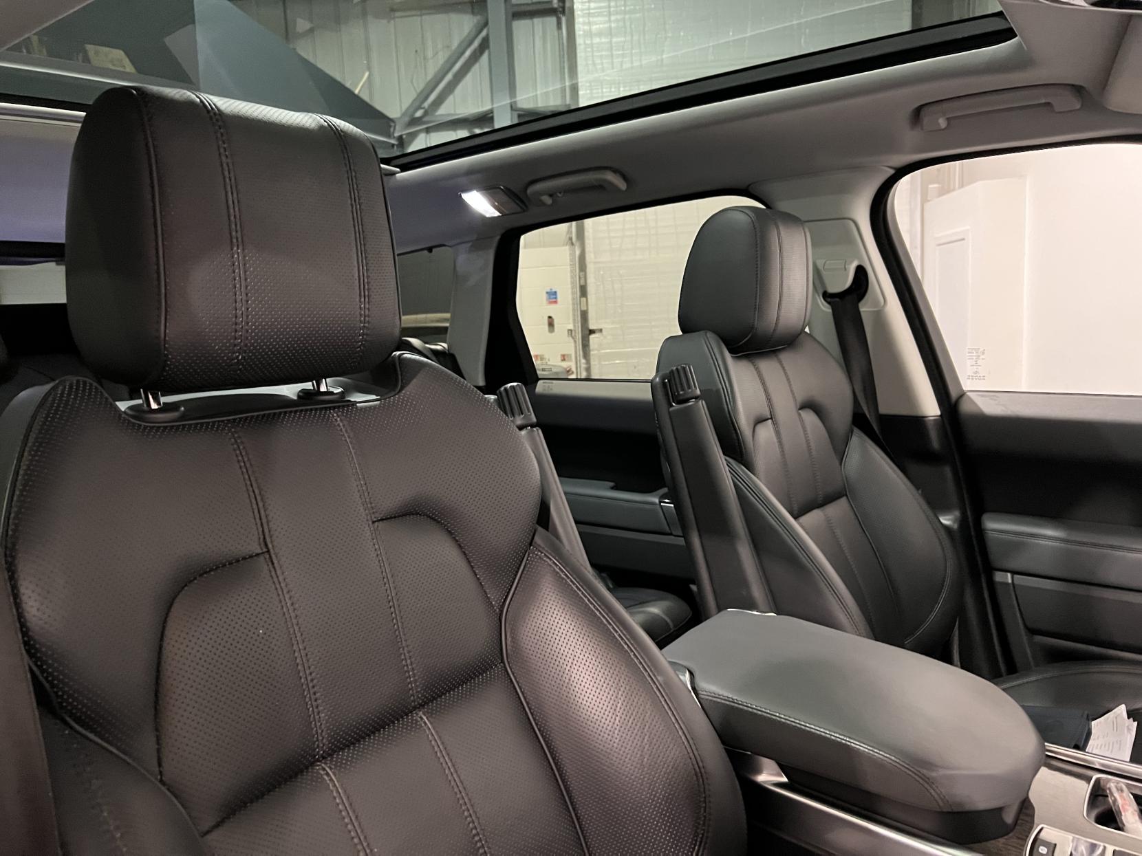 Land Rover Range Rover Sport 3.0 SD V6 HSE SUV 5dr Diesel Auto 4WD Euro 5 (s/s) (306 ps)