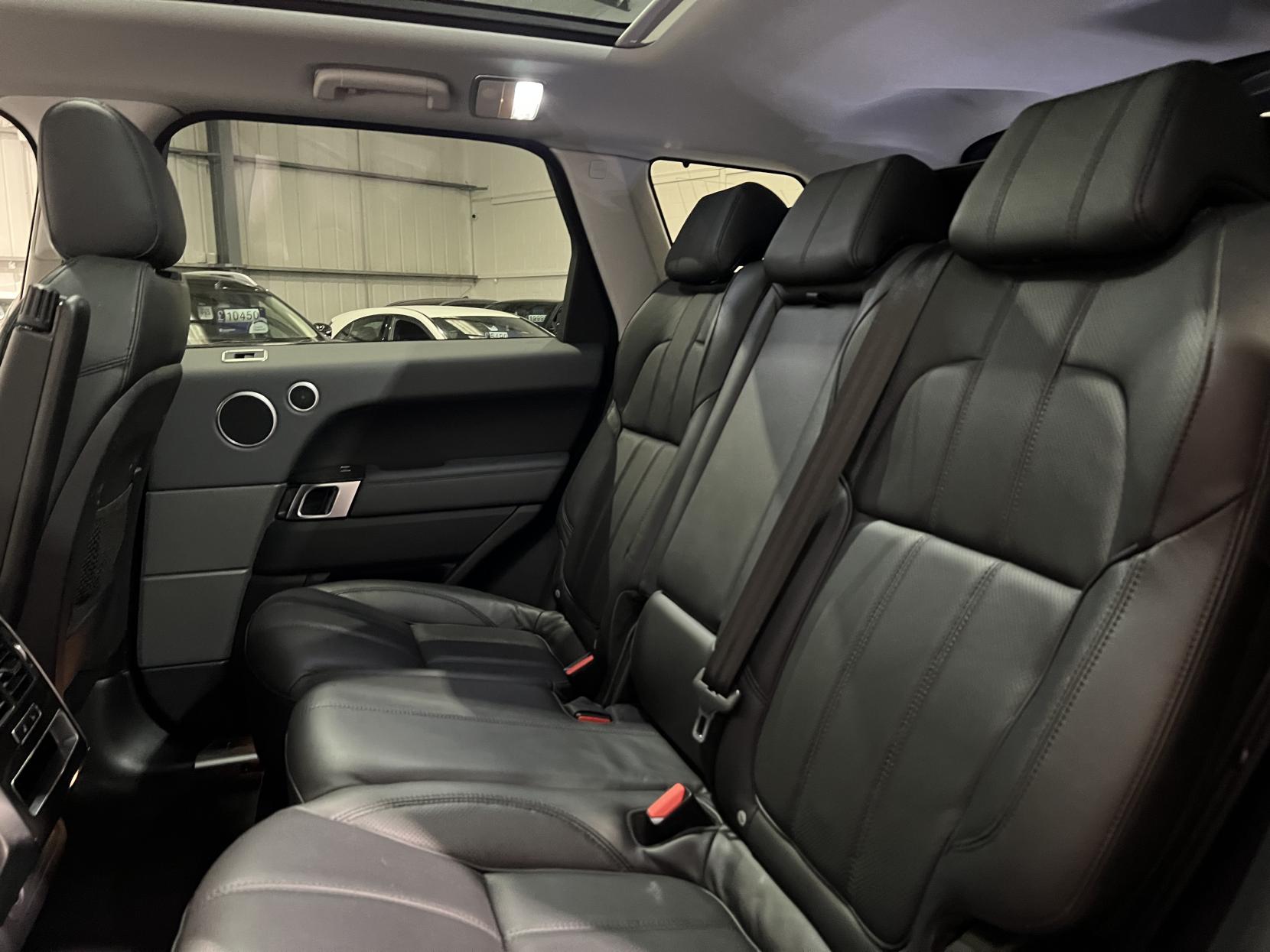 Land Rover Range Rover Sport 3.0 SD V6 HSE SUV 5dr Diesel Auto 4WD Euro 5 (s/s) (306 ps)