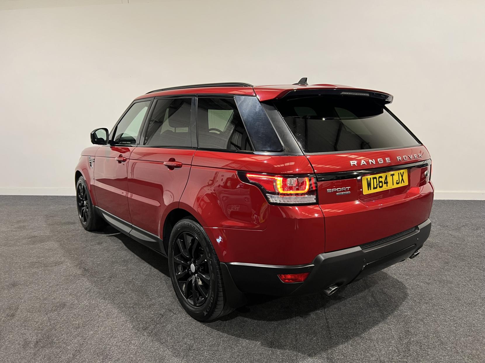 Land Rover Range Rover Sport 3.0 SD V6 HSE SUV 5dr Diesel Auto 4WD Euro 5 (s/s) (306 ps)