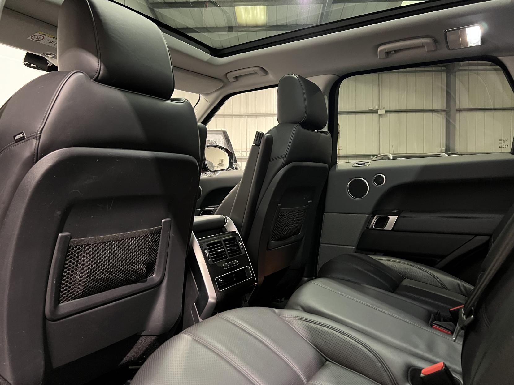 Land Rover Range Rover Sport 3.0 SD V6 HSE SUV 5dr Diesel Auto 4WD Euro 5 (s/s) (306 ps)