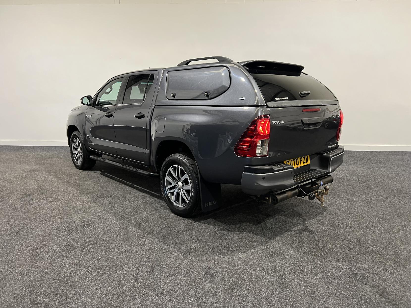 Toyota Hilux 2.4 D-4D Invincible X Pickup Double Cab 4dr Diesel Auto 4WD Euro 6 (s/s) (TSS) (150 ps)