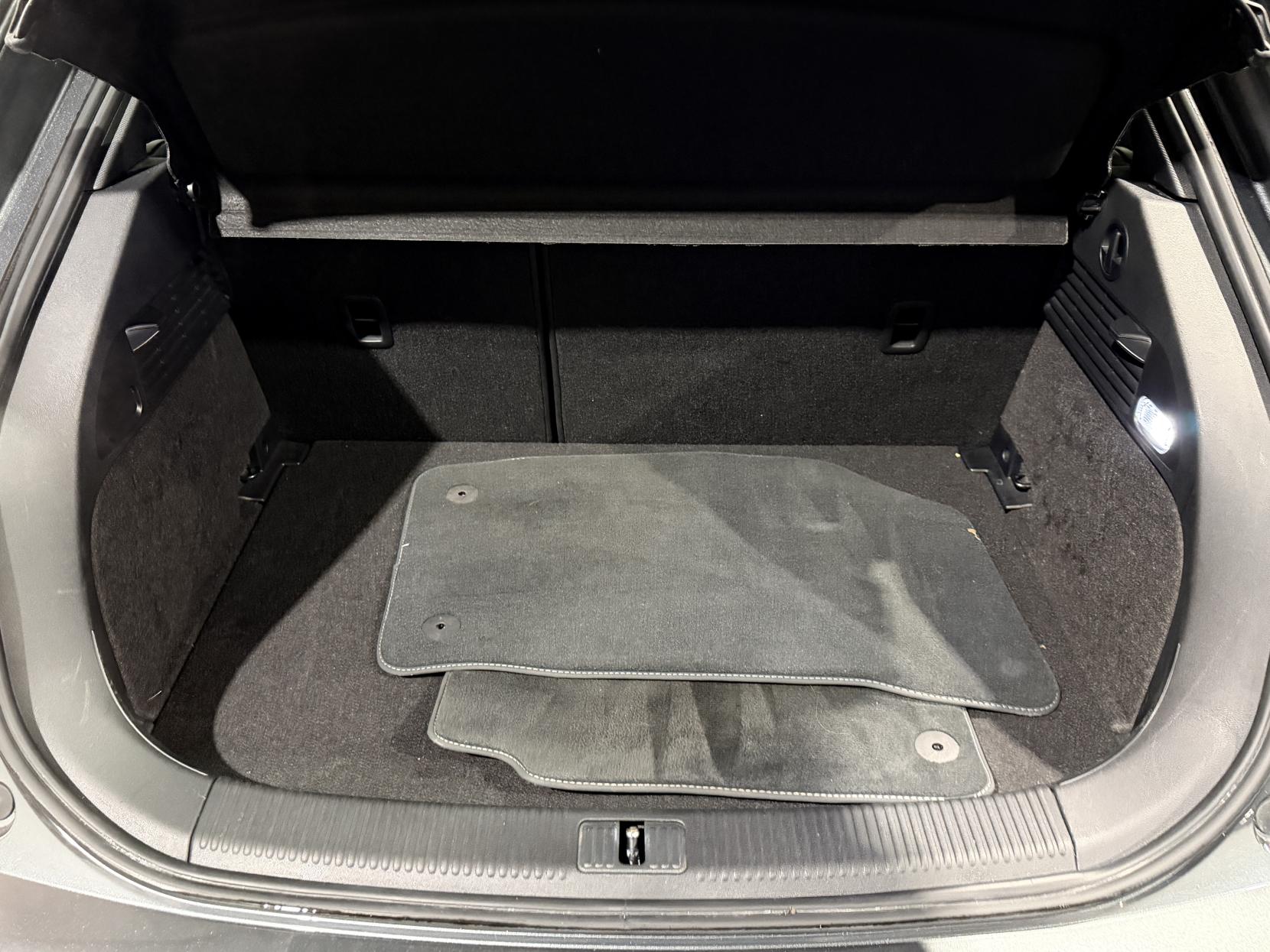 Audi A1 1.4 TFSI CoD Black Edition Hatchback 3dr Petrol S Tronic Euro 5 (s/s) (140 ps)