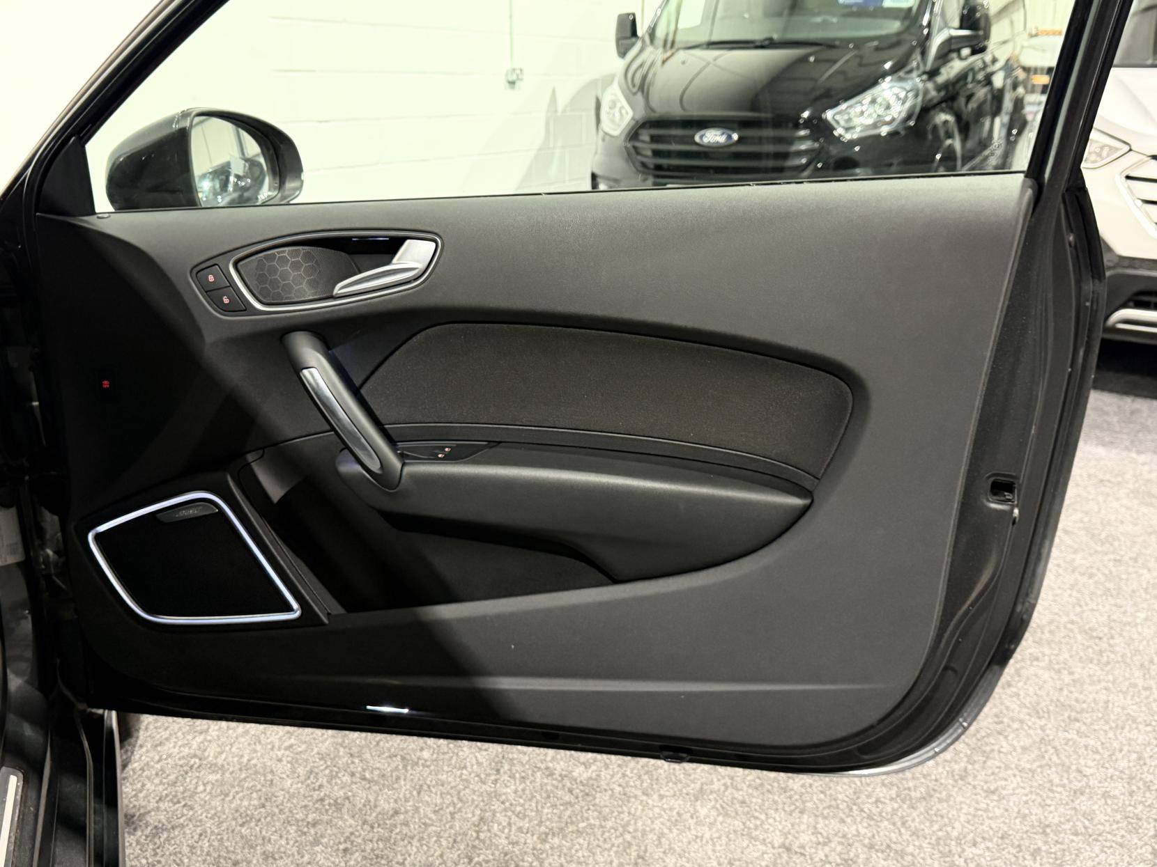 Audi A1 1.4 TFSI CoD Black Edition Hatchback 3dr Petrol S Tronic Euro 5 (s/s) (140 ps)