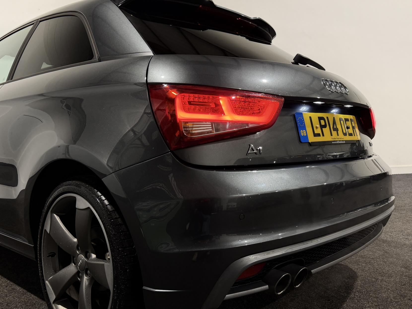 Audi A1 1.4 TFSI CoD Black Edition Hatchback 3dr Petrol S Tronic Euro 5 (s/s) (140 ps)
