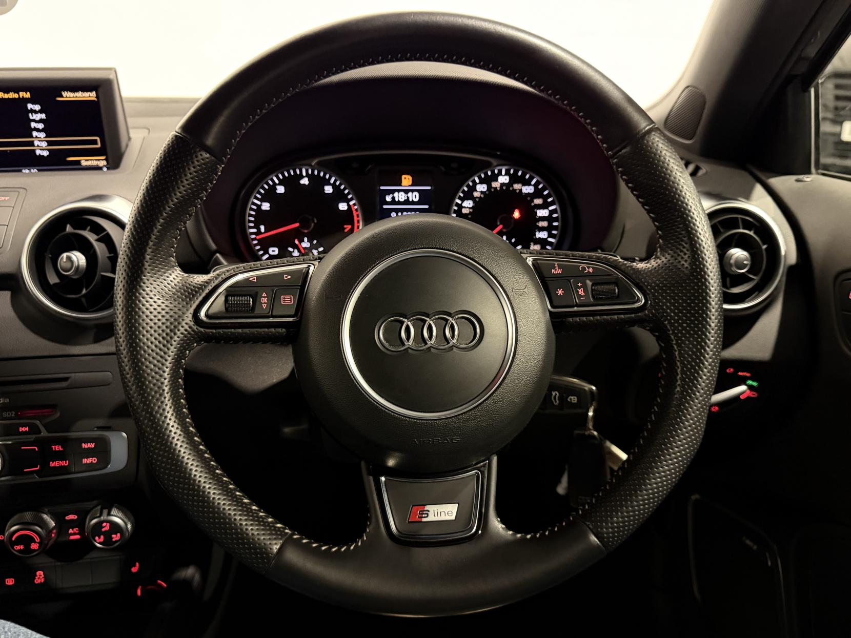 Audi A1 1.4 TFSI CoD Black Edition Hatchback 3dr Petrol S Tronic Euro 5 (s/s) (140 ps)