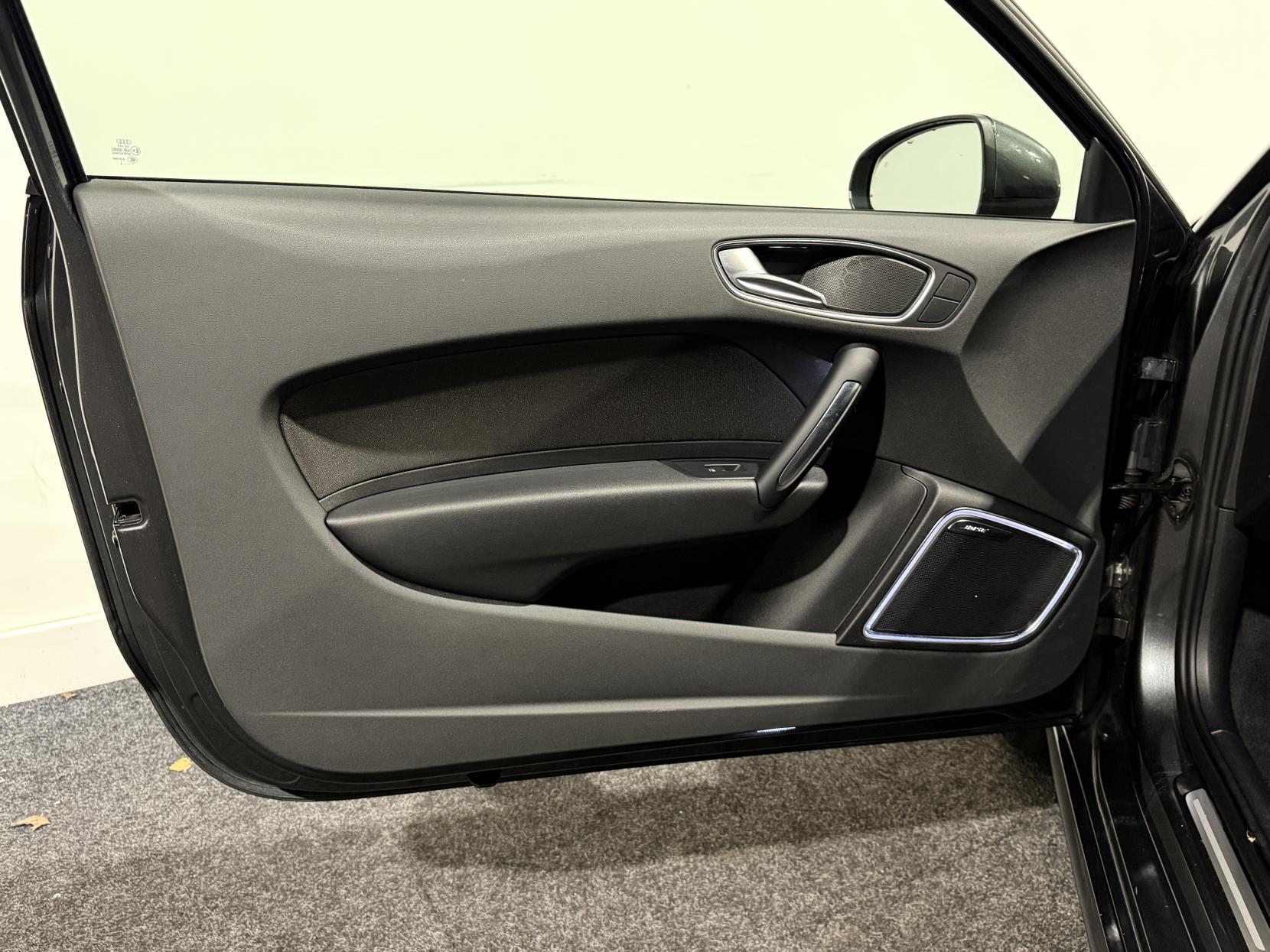 Audi A1 1.4 TFSI CoD Black Edition Hatchback 3dr Petrol S Tronic Euro 5 (s/s) (140 ps)