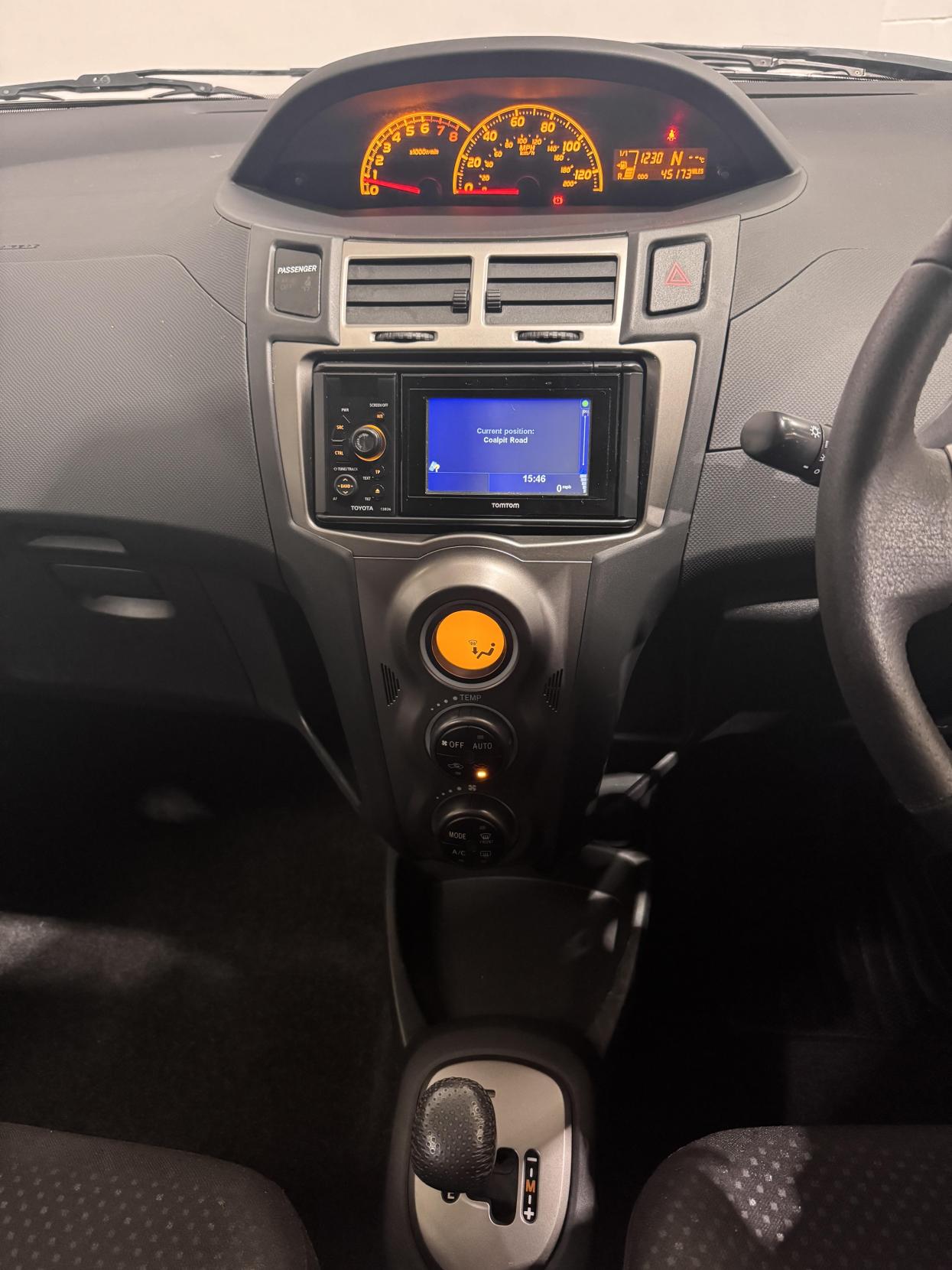 Toyota Yaris 1.33 Dual VVT-i T Spirit Hatchback 5dr Petrol MultiMode Euro 5 (s/s) (101 ps)