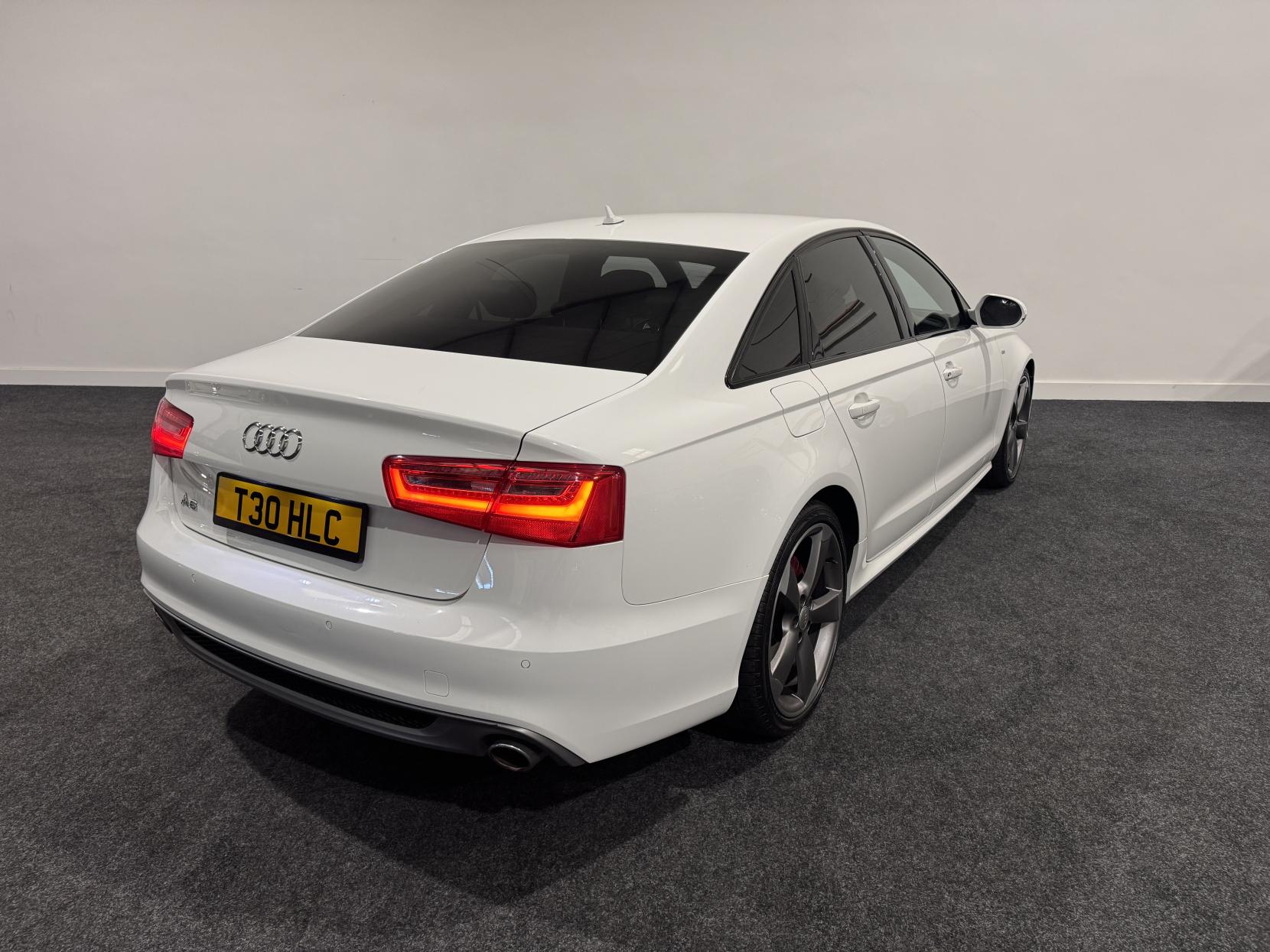 Audi A6 Saloon 2.0 TDI ultra Black Edition Saloon 4dr Diesel S Tronic Euro 6 (s/s) (190 ps)
