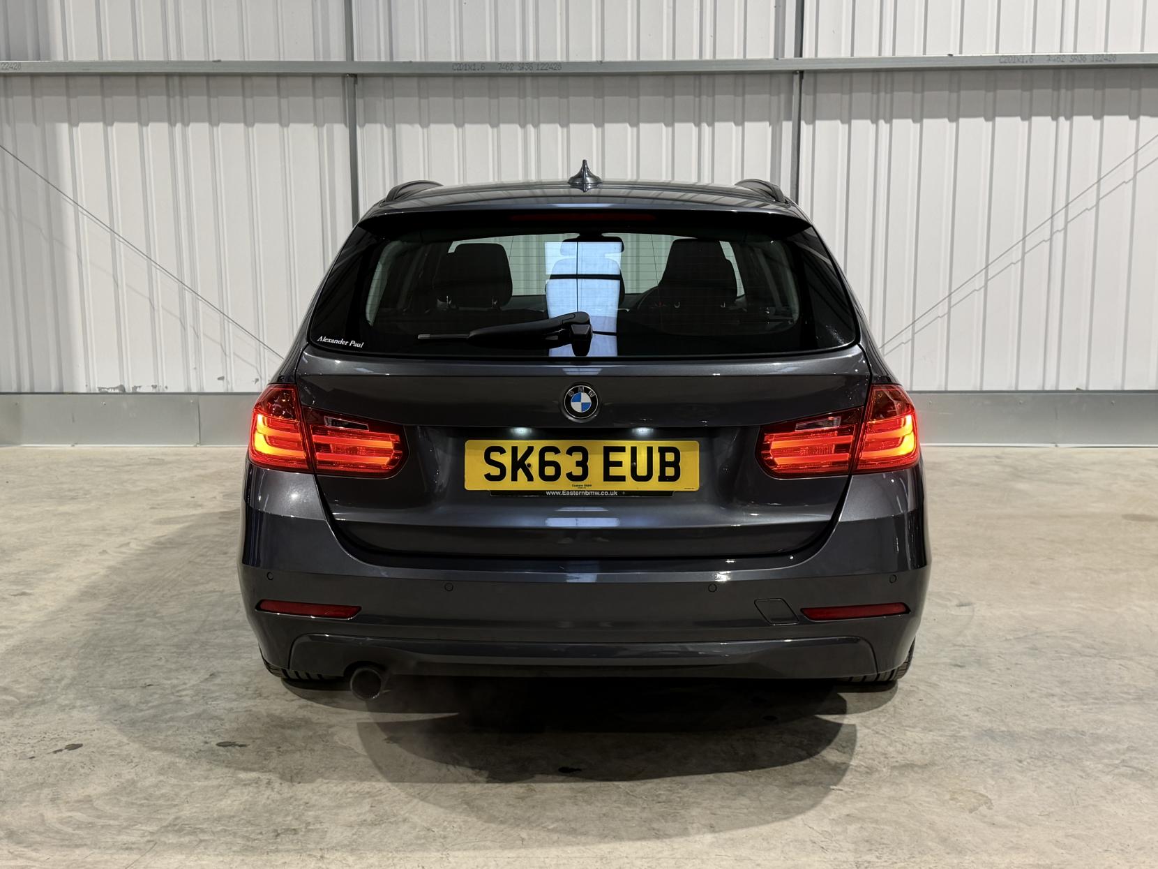 BMW 3 Series 2.0 320i SE Touring 5dr Petrol Auto Euro 6 (s/s) (184 ps)