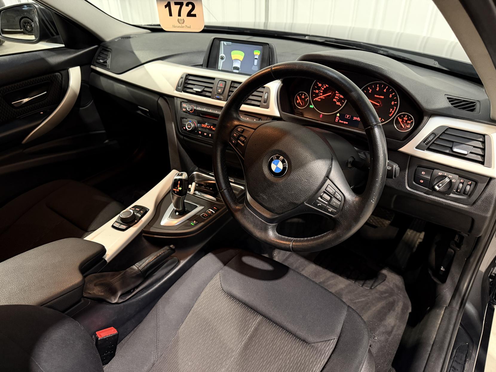 BMW 3 Series 2.0 320i SE Touring 5dr Petrol Auto Euro 6 (s/s) (184 ps)