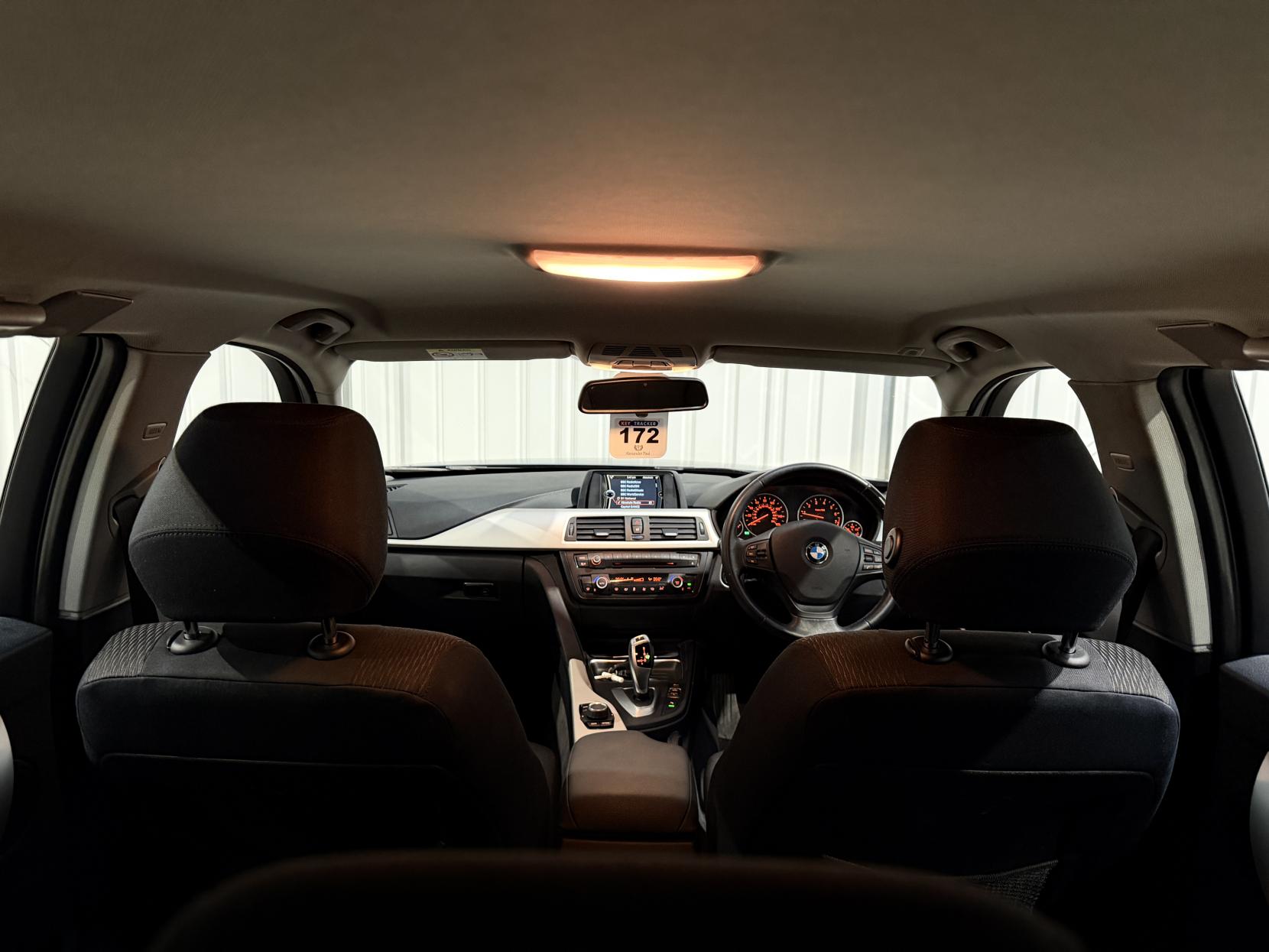 BMW 3 Series 2.0 320i SE Touring 5dr Petrol Auto Euro 6 (s/s) (184 ps)