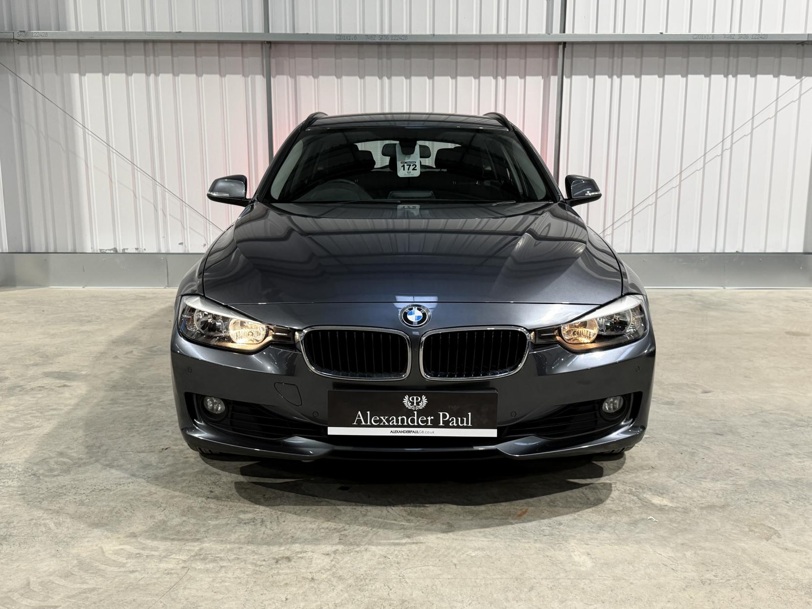 BMW 3 Series 2.0 320i SE Touring 5dr Petrol Auto Euro 6 (s/s) (184 ps)