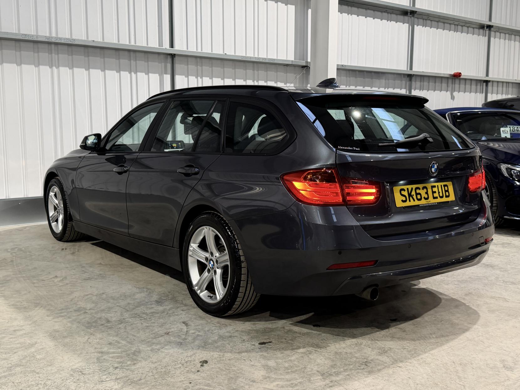 BMW 3 Series 2.0 320i SE Touring 5dr Petrol Auto Euro 6 (s/s) (184 ps)