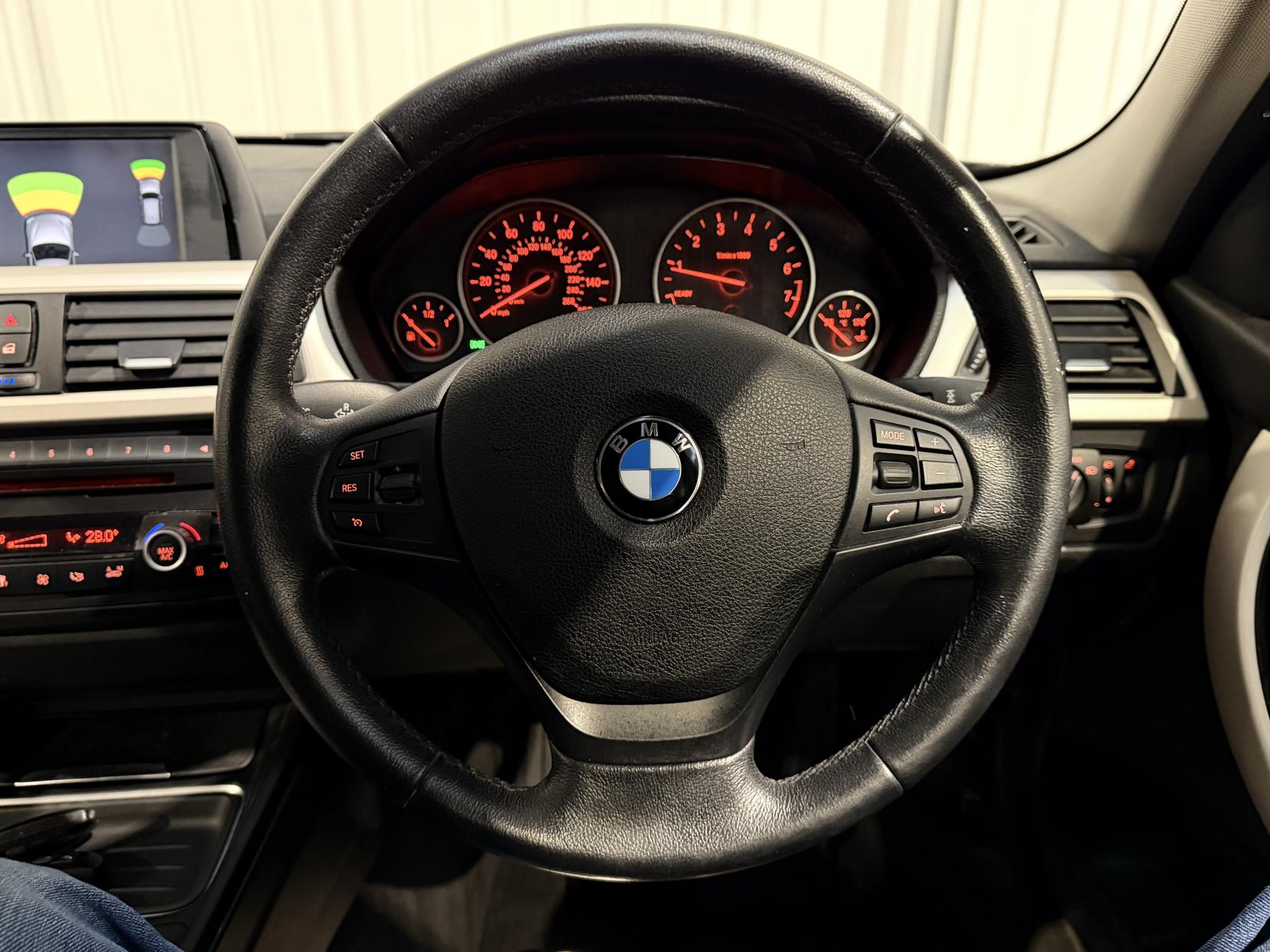 BMW 3 Series 2.0 320i SE Touring 5dr Petrol Auto Euro 6 (s/s) (184 ps)