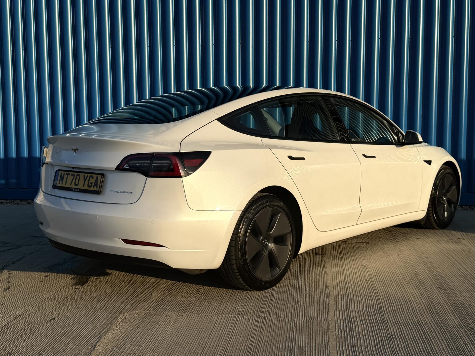 Tesla Model 3 (Dual Motor) Long Range Saloon 4dr Electric Auto 4WDE (346 ps)