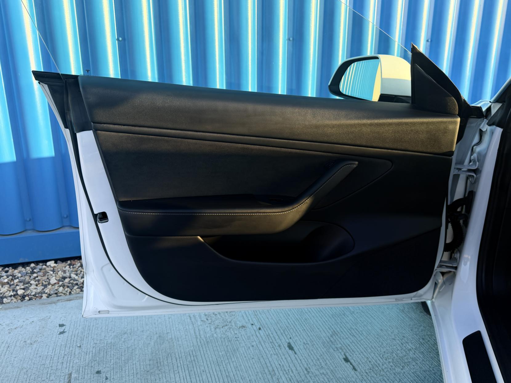 Tesla Model 3 (Dual Motor) Long Range Saloon 4dr Electric Auto 4WDE (346 ps)