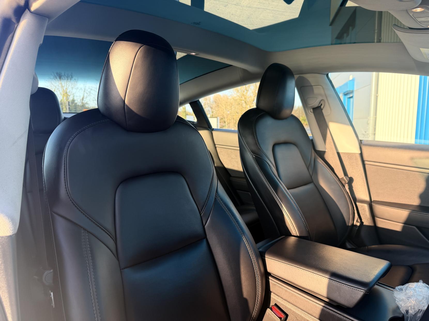 Tesla Model 3 (Dual Motor) Long Range Saloon 4dr Electric Auto 4WDE (346 ps)