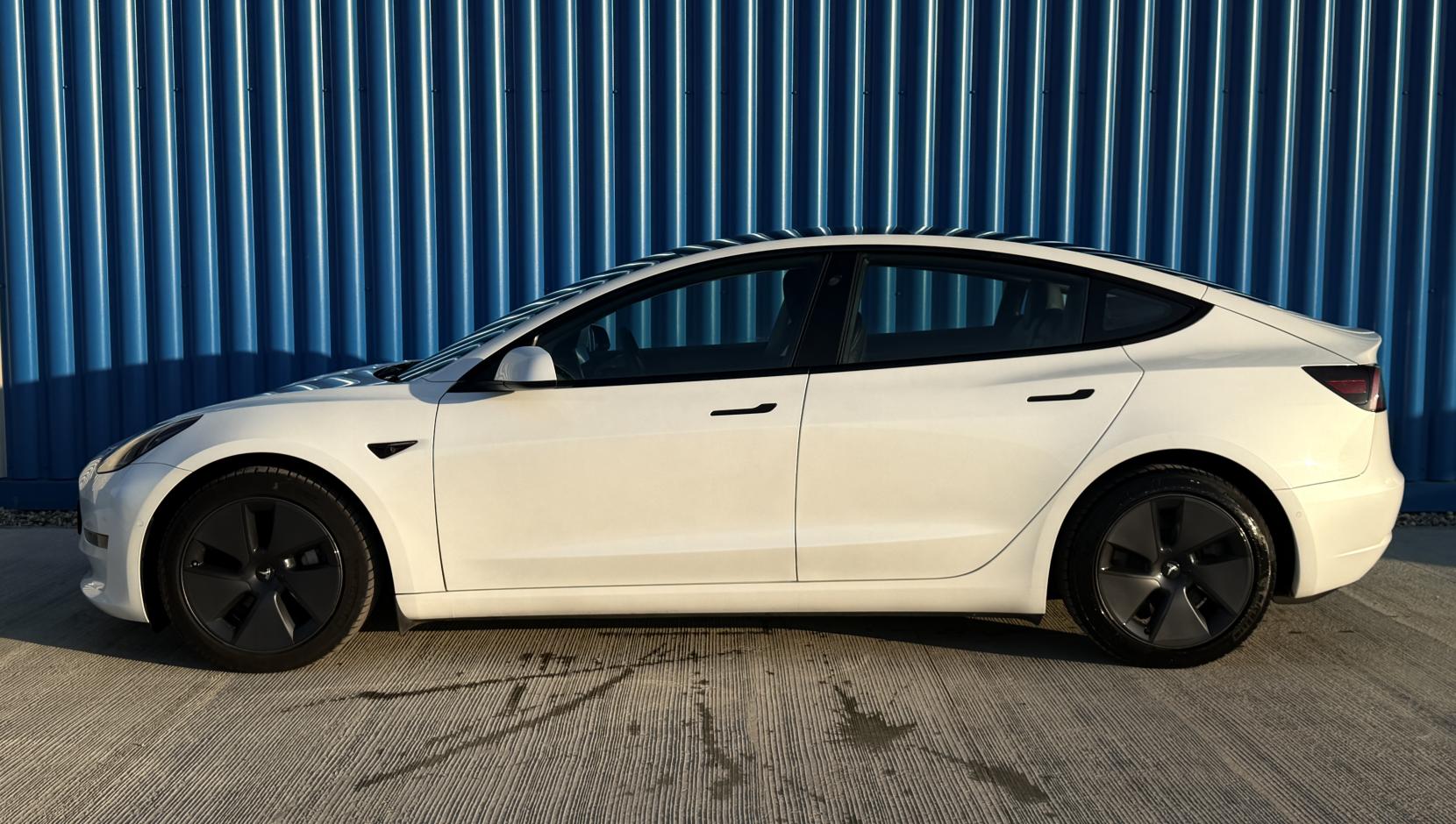 Tesla Model 3 (Dual Motor) Long Range Saloon 4dr Electric Auto 4WDE (346 ps)