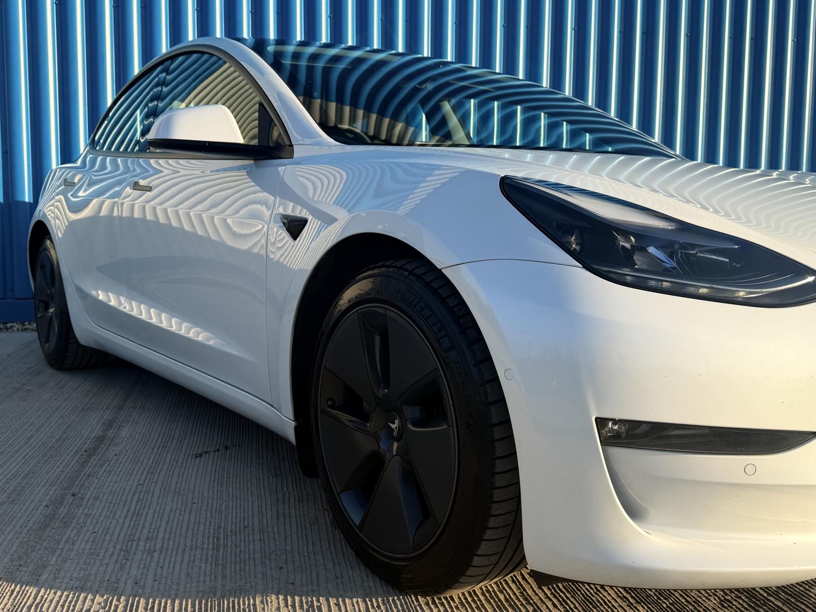Tesla Model 3 (Dual Motor) Long Range Saloon 4dr Electric Auto 4WDE (346 ps)