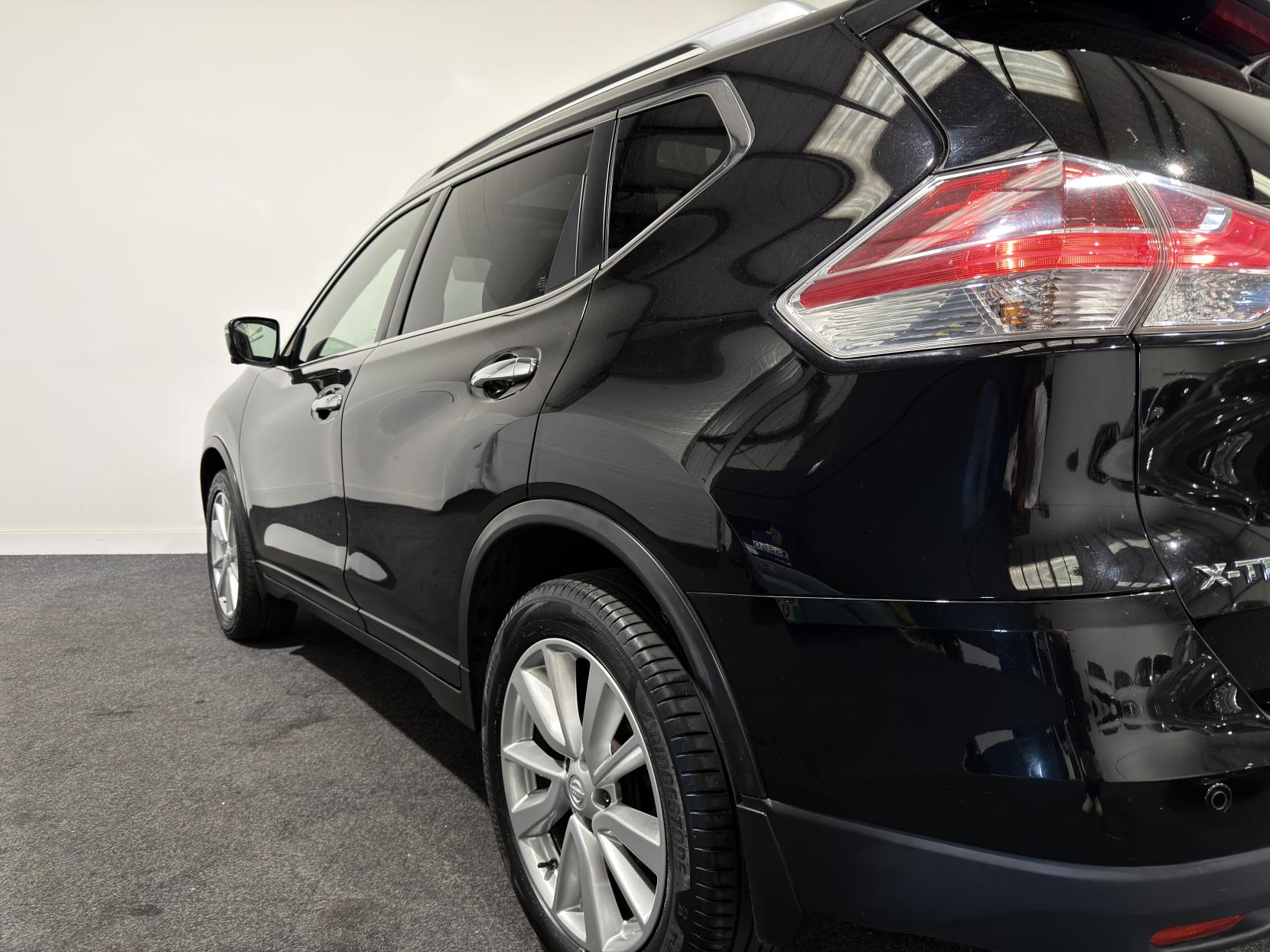 Nissan X-Trail 2.0 dCi Tekna SUV 5dr Diesel XTRON 4WD Euro 6 (s/s) (177 ps)