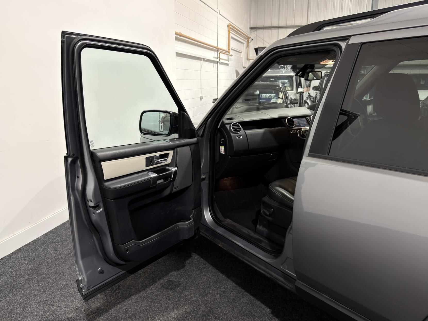 Land Rover Discovery 4 3.0 SD V6 Landmark LE SUV 5dr Diesel CommandShift 4WD Euro 5 (245 ps)