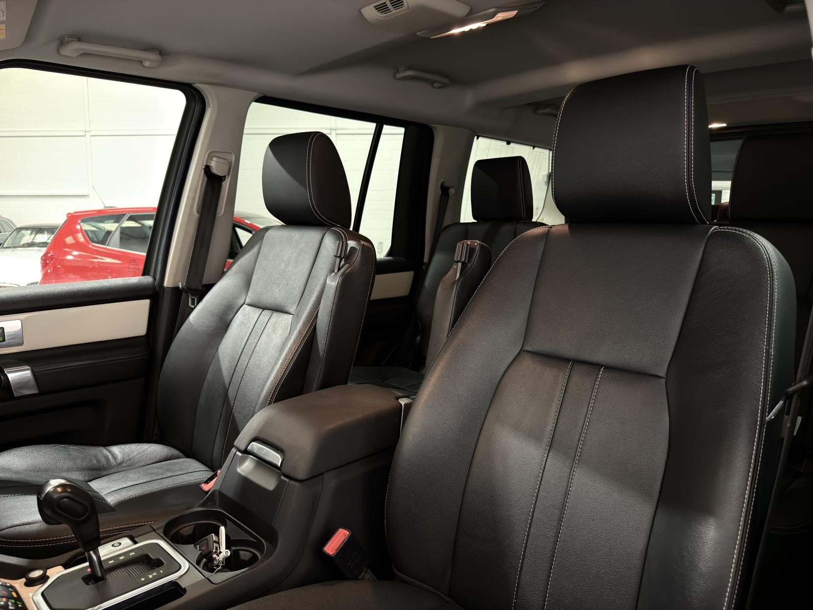Land Rover Discovery 4 3.0 SD V6 Landmark LE SUV 5dr Diesel CommandShift 4WD Euro 5 (245 ps)