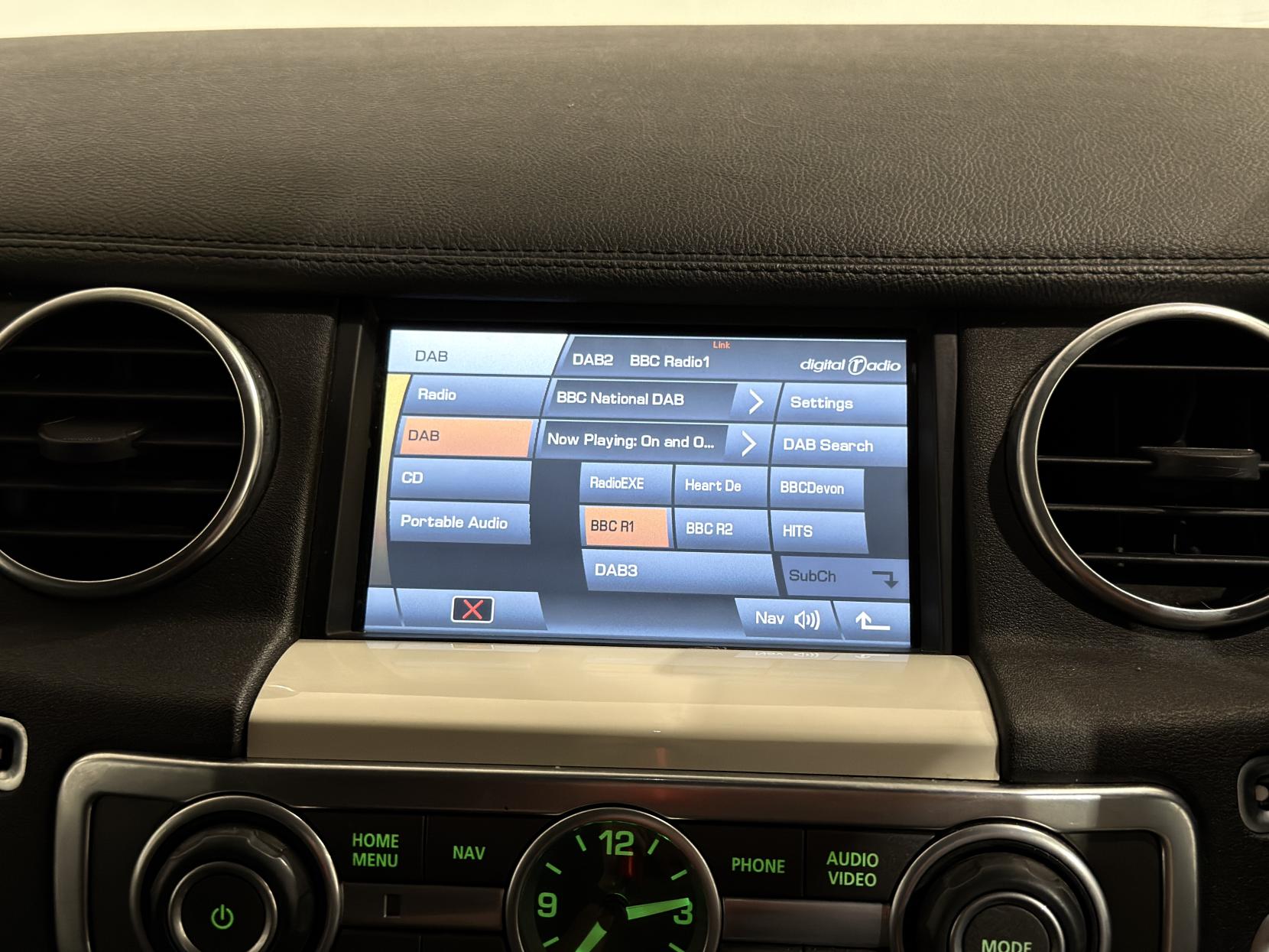 Land Rover Discovery 4 3.0 SD V6 Landmark LE SUV 5dr Diesel CommandShift 4WD Euro 5 (245 ps)
