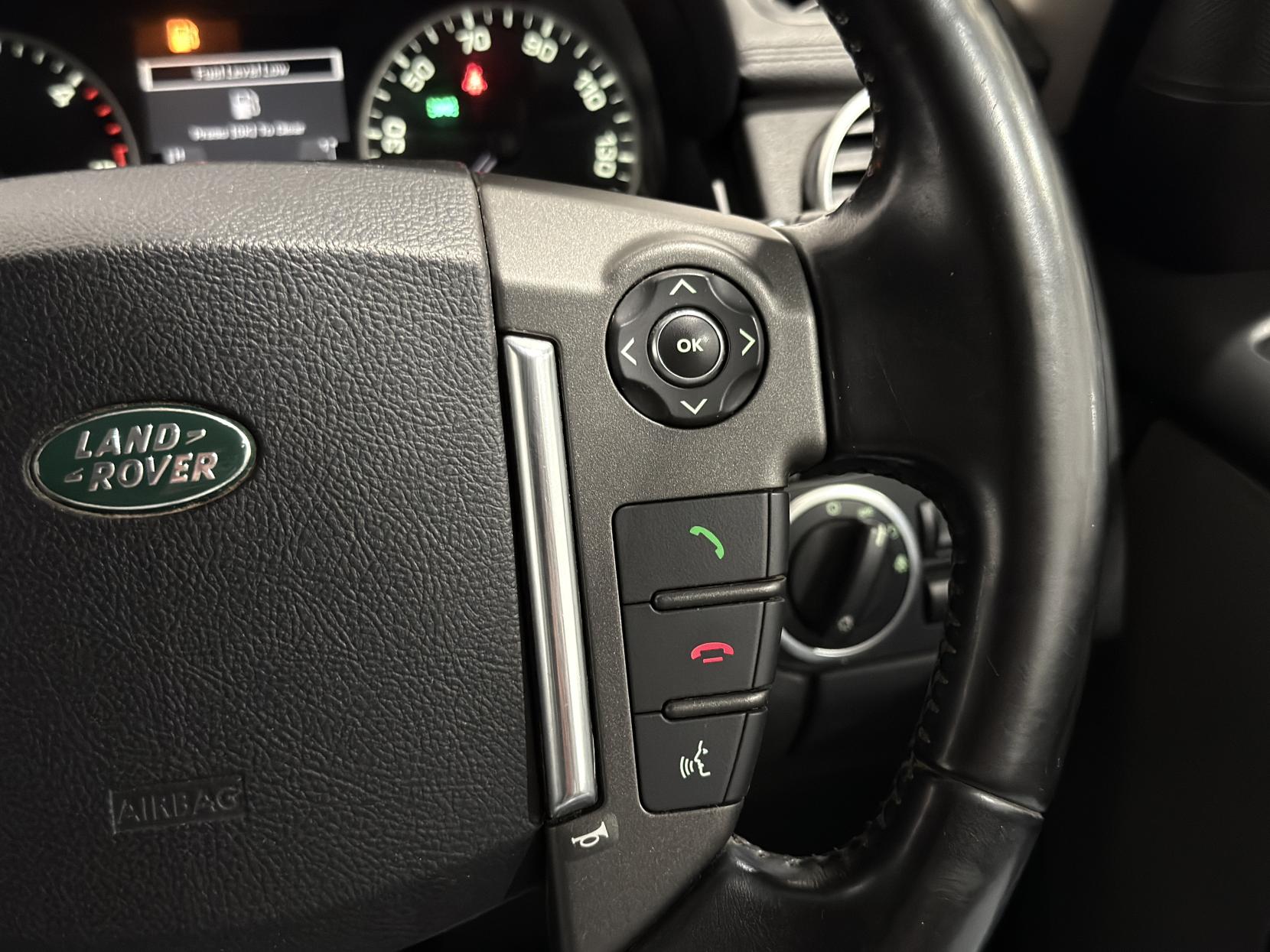 Land Rover Discovery 4 3.0 SD V6 Landmark LE SUV 5dr Diesel CommandShift 4WD Euro 5 (245 ps)