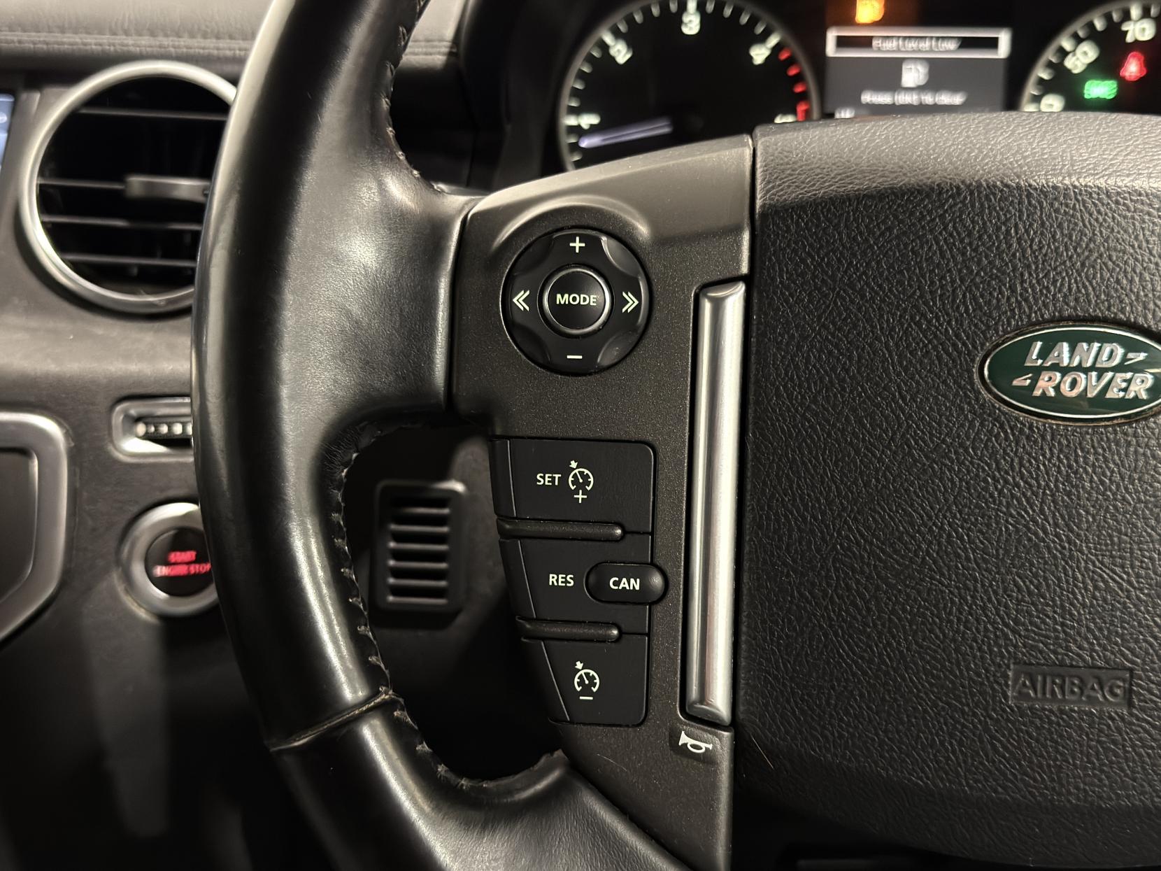 Land Rover Discovery 4 3.0 SD V6 Landmark LE SUV 5dr Diesel CommandShift 4WD Euro 5 (245 ps)