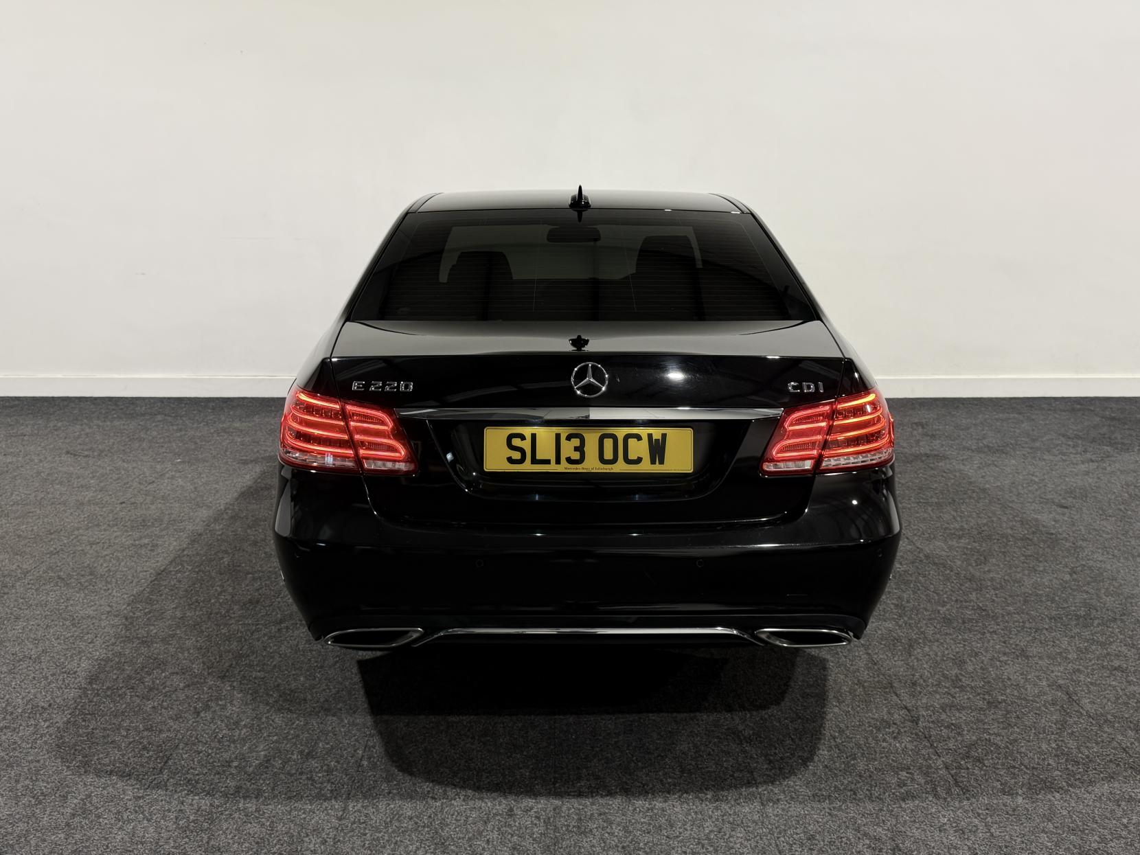 Mercedes-Benz E Class 2.1 E220 CDI SE Saloon 4dr Diesel G-Tronic+ Euro 5 (s/s) (170 ps)