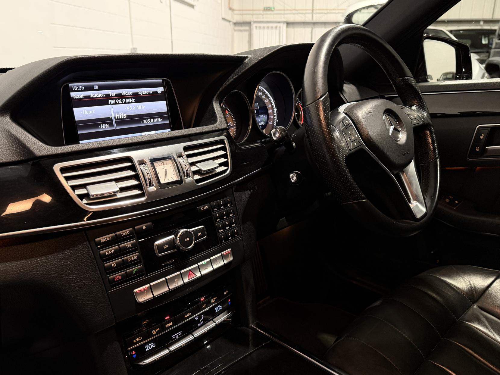 Mercedes-Benz E Class 2.1 E220 CDI SE Saloon 4dr Diesel G-Tronic+ Euro 5 (s/s) (170 ps)