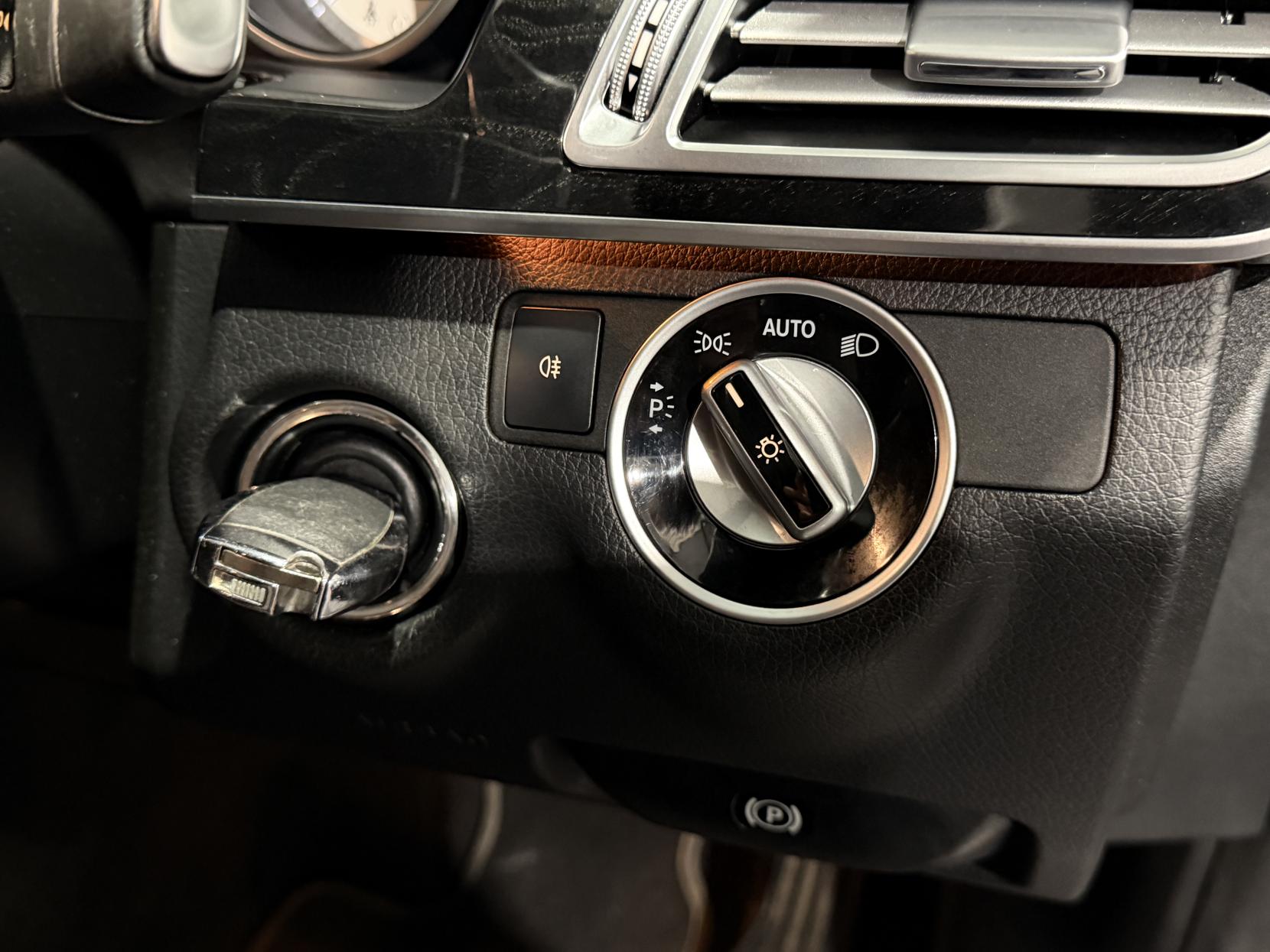 Mercedes-Benz E Class 2.1 E220 CDI SE Saloon 4dr Diesel G-Tronic+ Euro 5 (s/s) (170 ps)