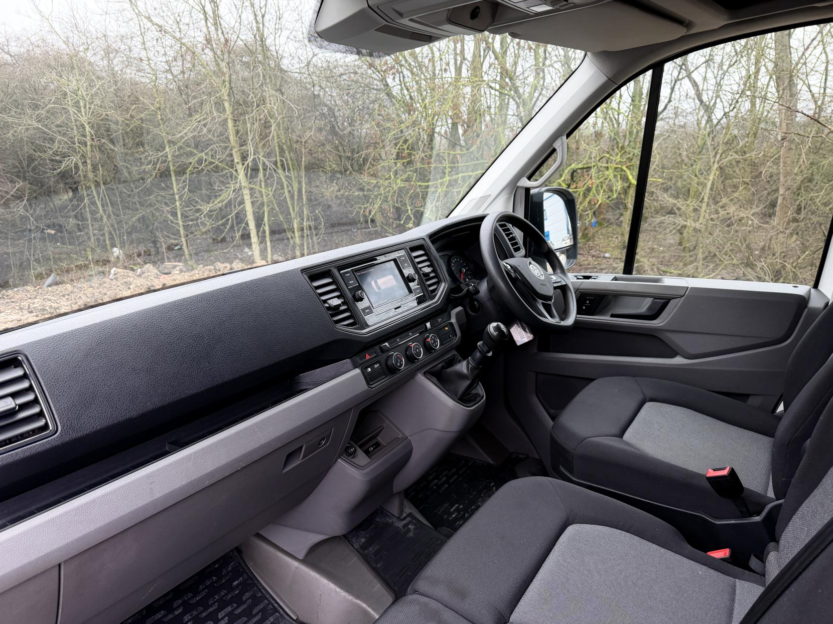 Volkswagen Crafter 2.0 TDI CR35 Trendline Panel Van 5dr Diesel Manual FWD MWB Euro 6 (s/s) (140 ps)