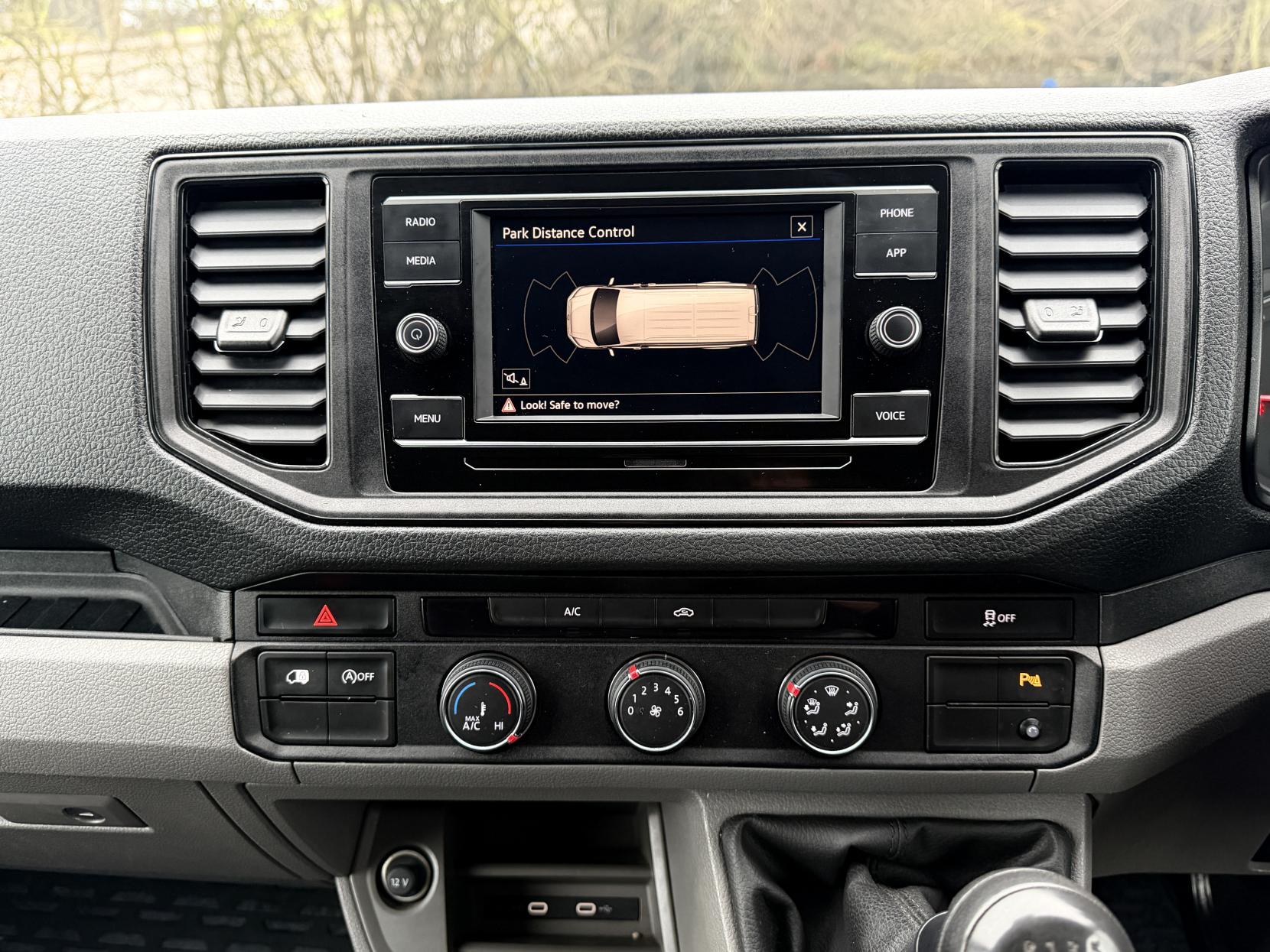 Volkswagen Crafter 2.0 TDI CR35 Trendline Panel Van 5dr Diesel Manual FWD MWB Euro 6 (s/s) (140 ps)