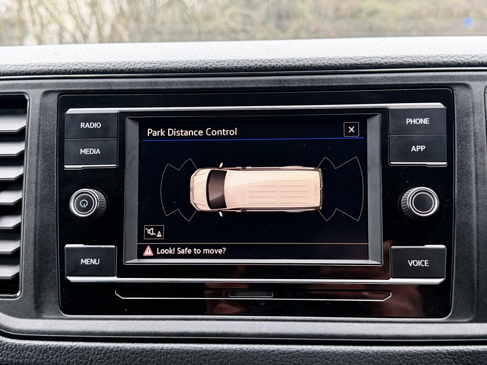 Volkswagen Crafter 2.0 TDI CR35 Trendline Panel Van 5dr Diesel Manual FWD MWB Euro 6 (s/s) (140 ps)