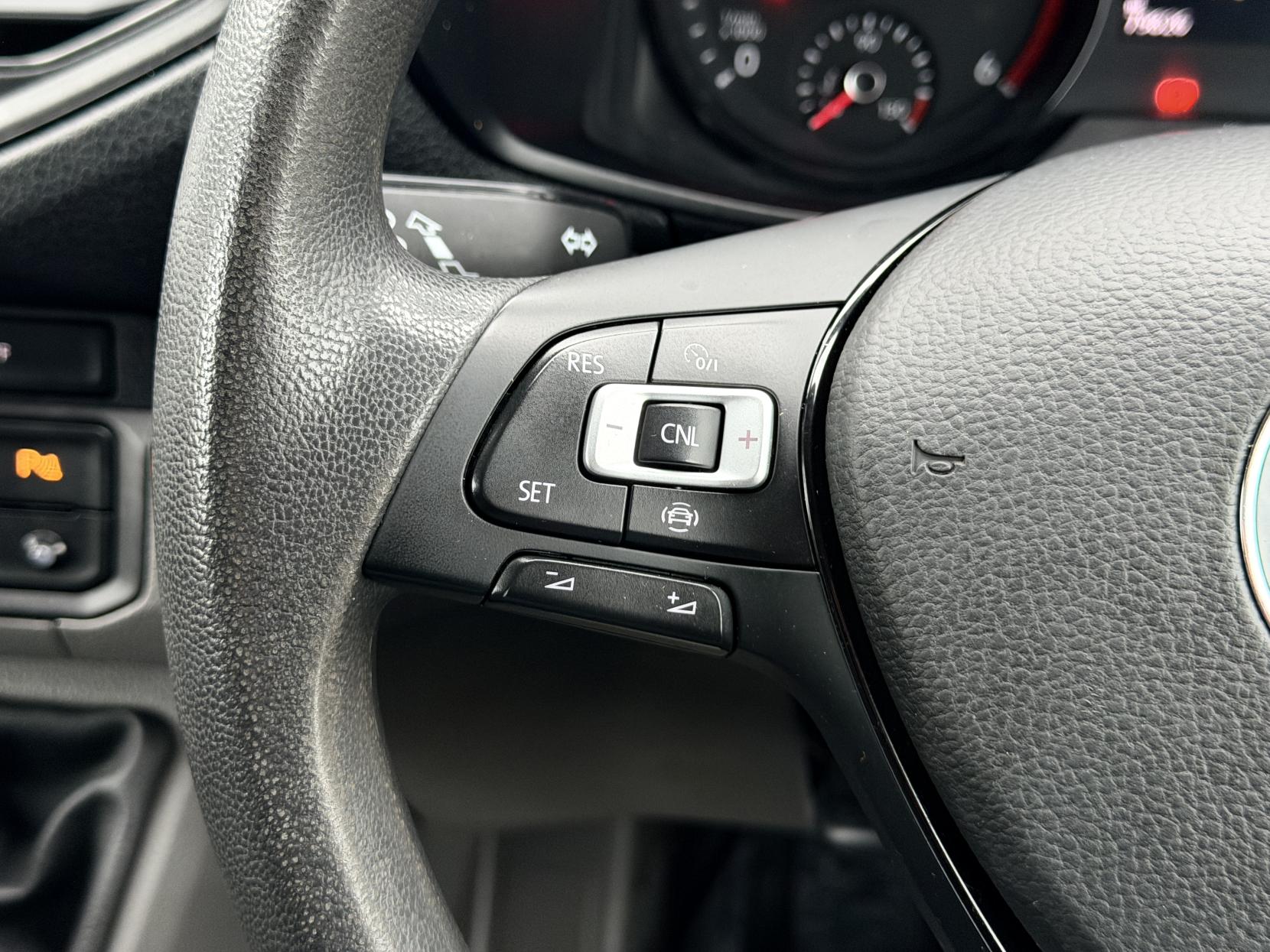 Volkswagen Crafter 2.0 TDI CR35 Trendline Panel Van 5dr Diesel Manual FWD MWB Euro 6 (s/s) (140 ps)